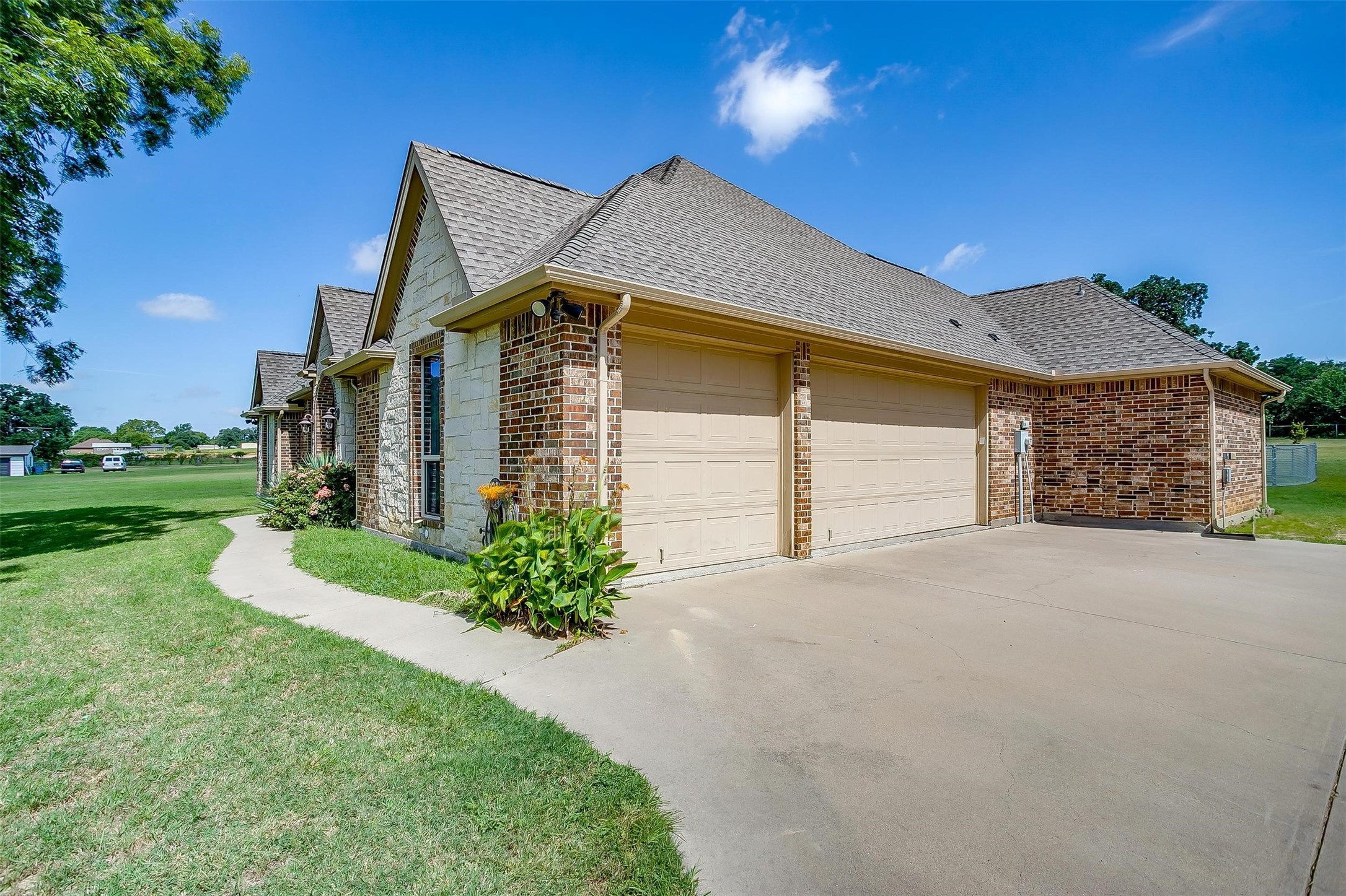 3301 County Road 530b Burleson TX 76028