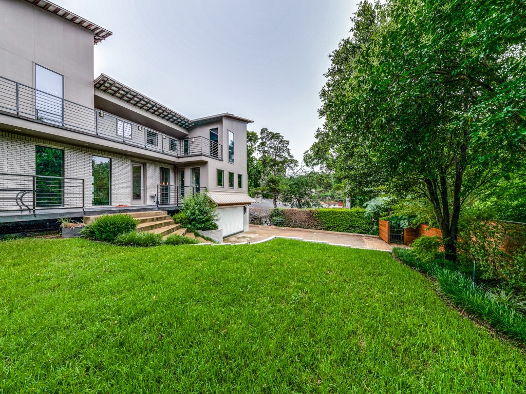 919 Knott Place Dallas TX 75208