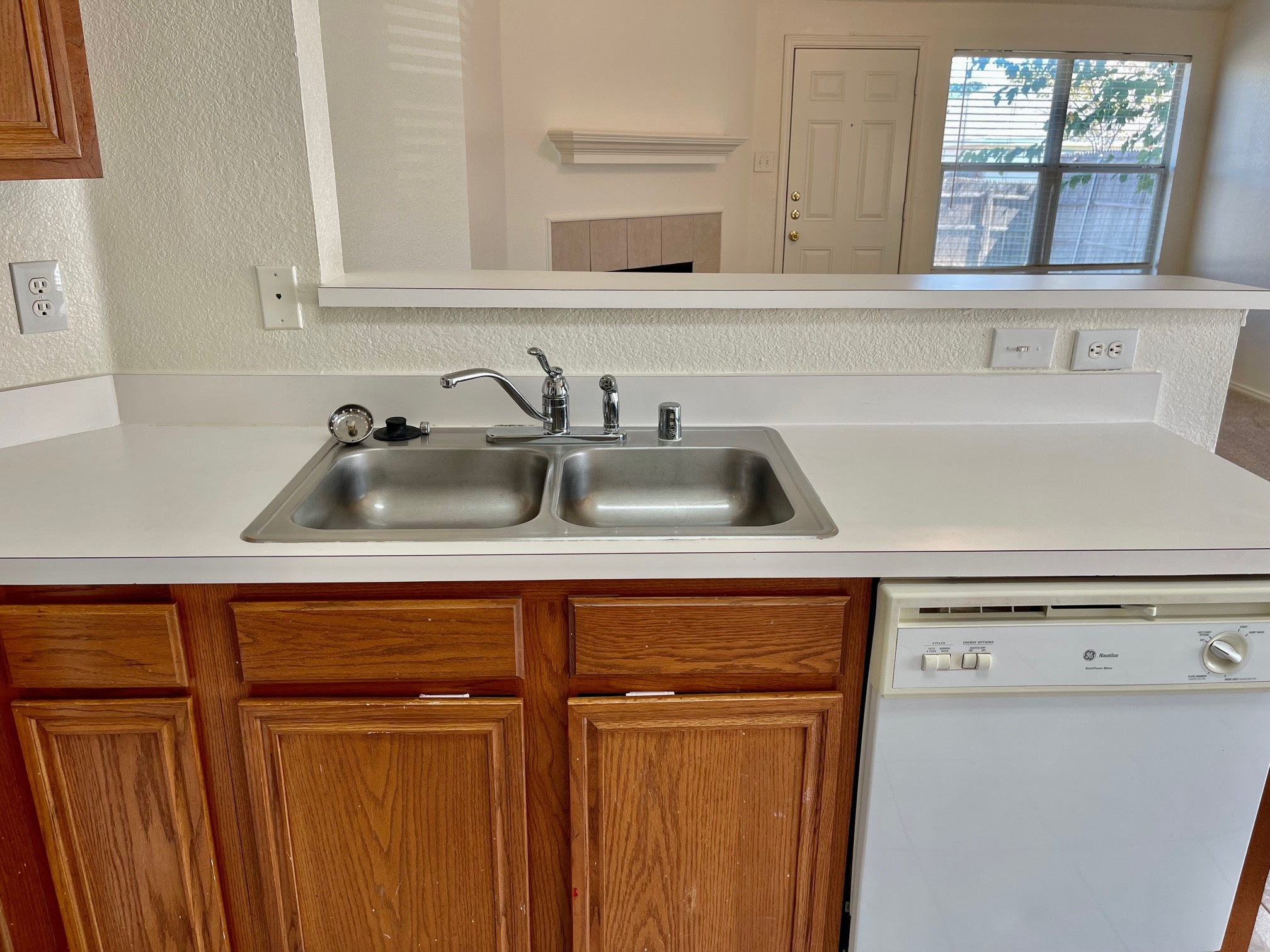 1008 Rock Springs Drive Burleson TX 76028