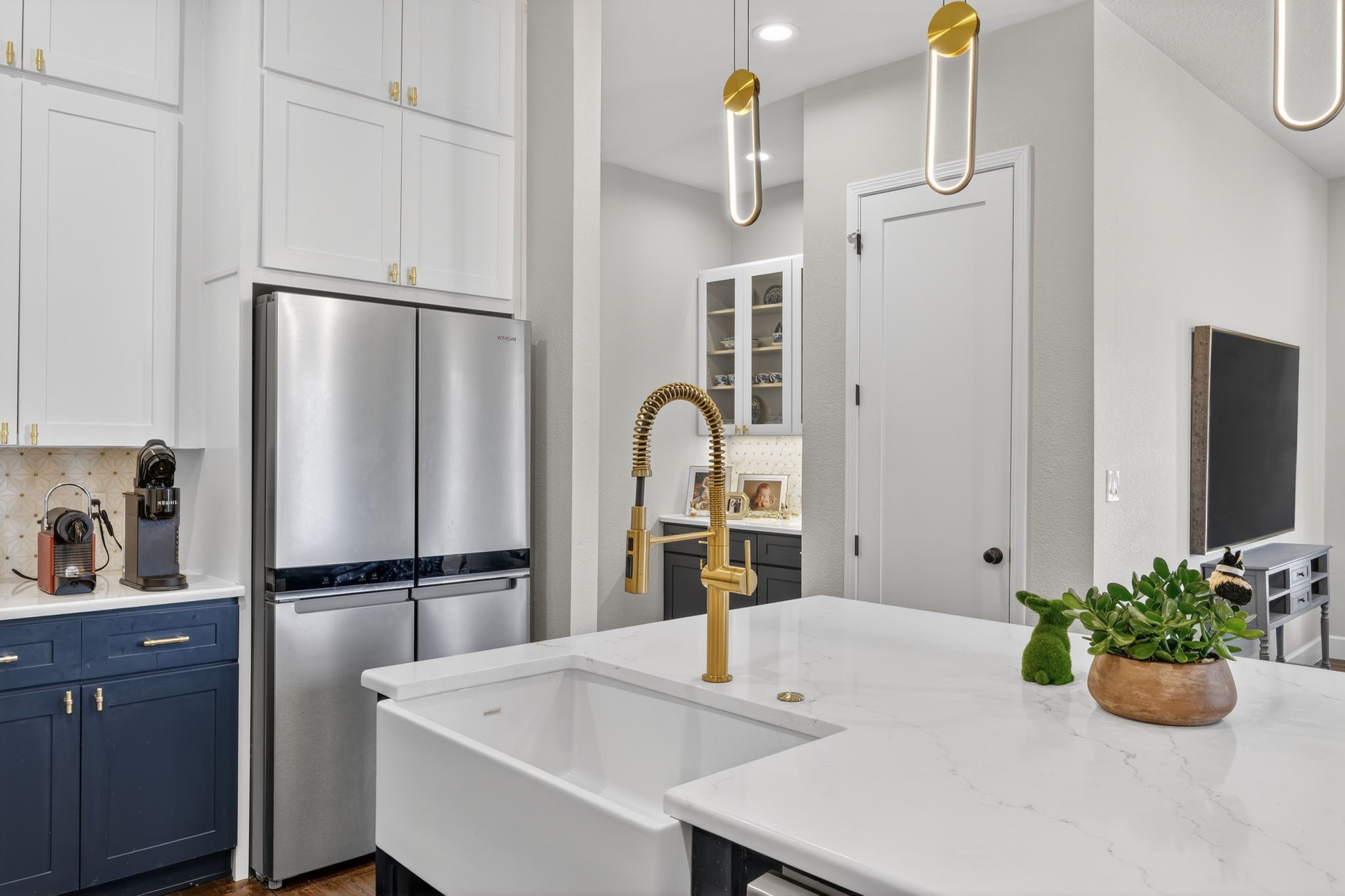 608 S Dooley Street Grapevine TX 76051