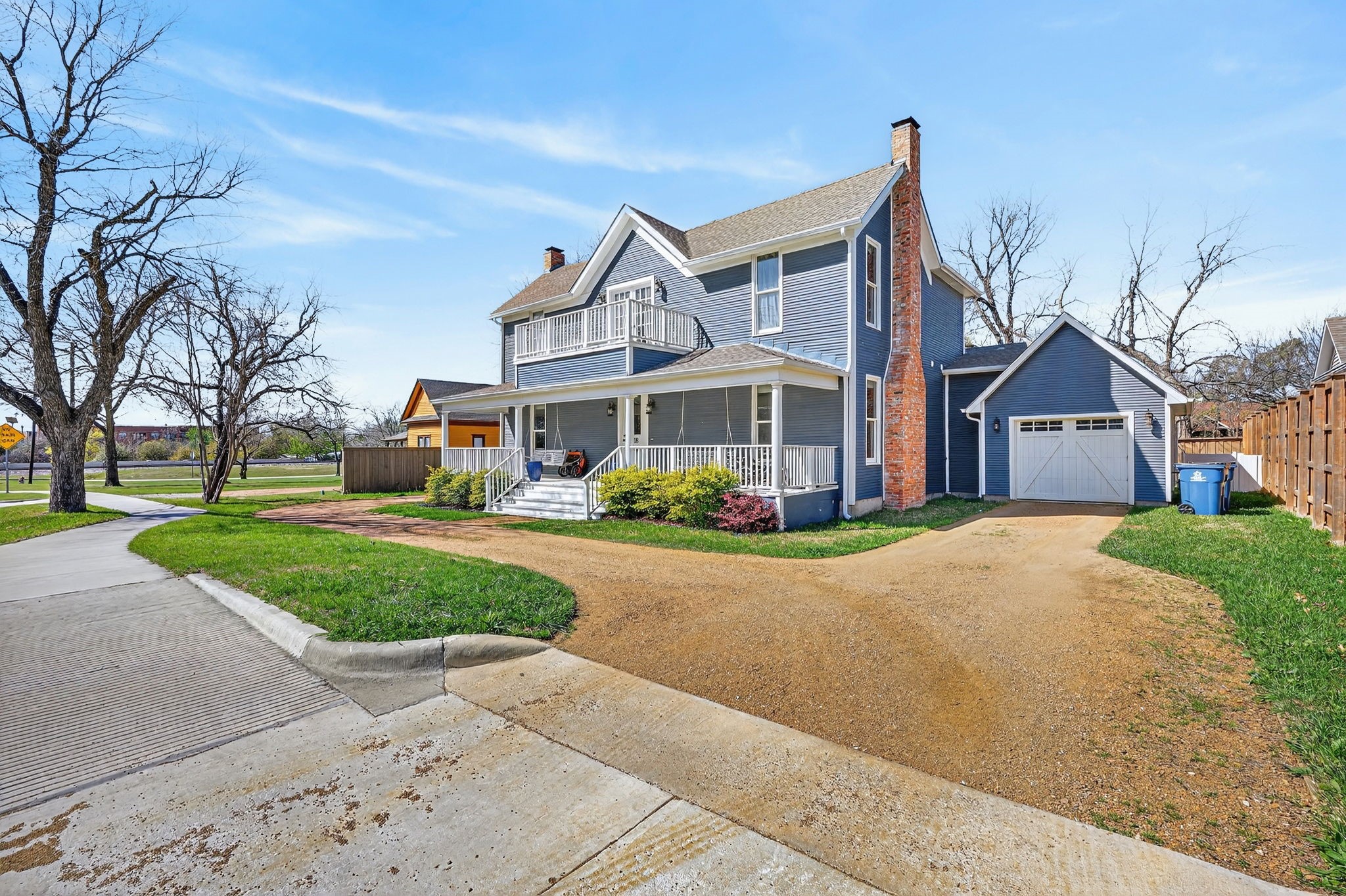 608 S Dooley Street Grapevine TX 76051
