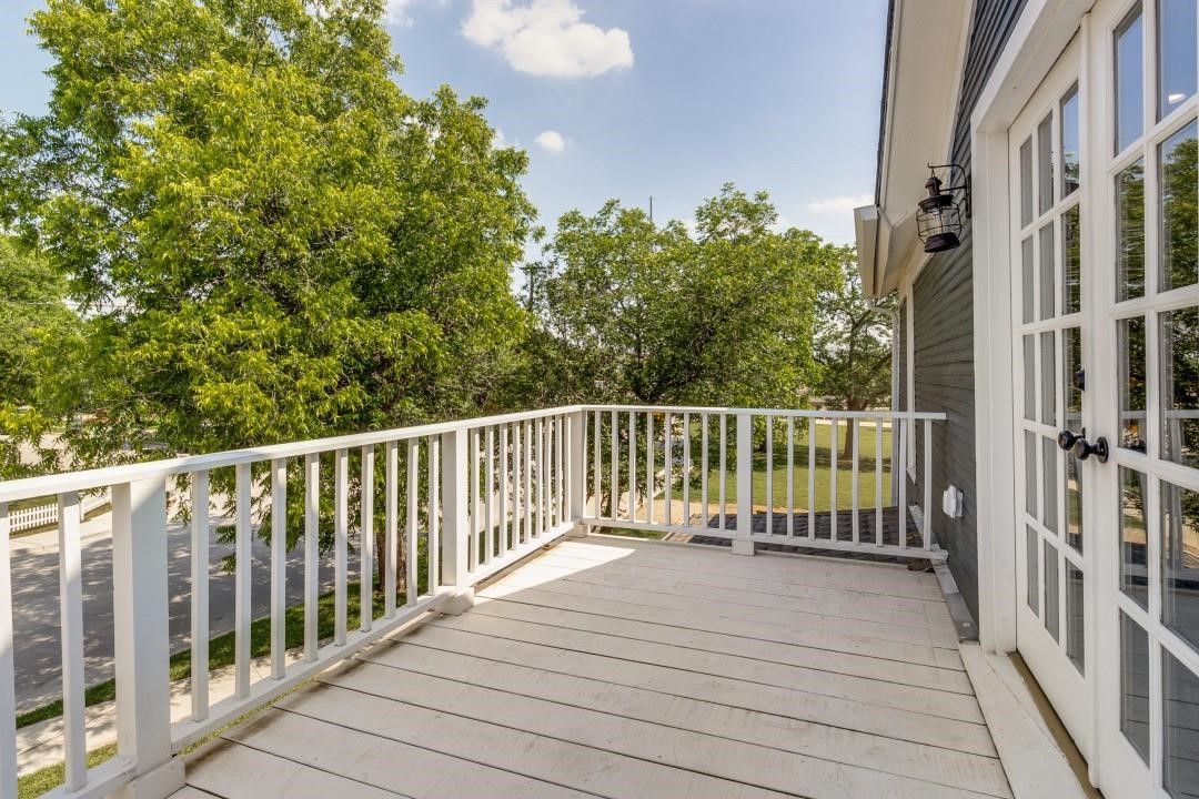 608 S Dooley Street Grapevine TX 76051