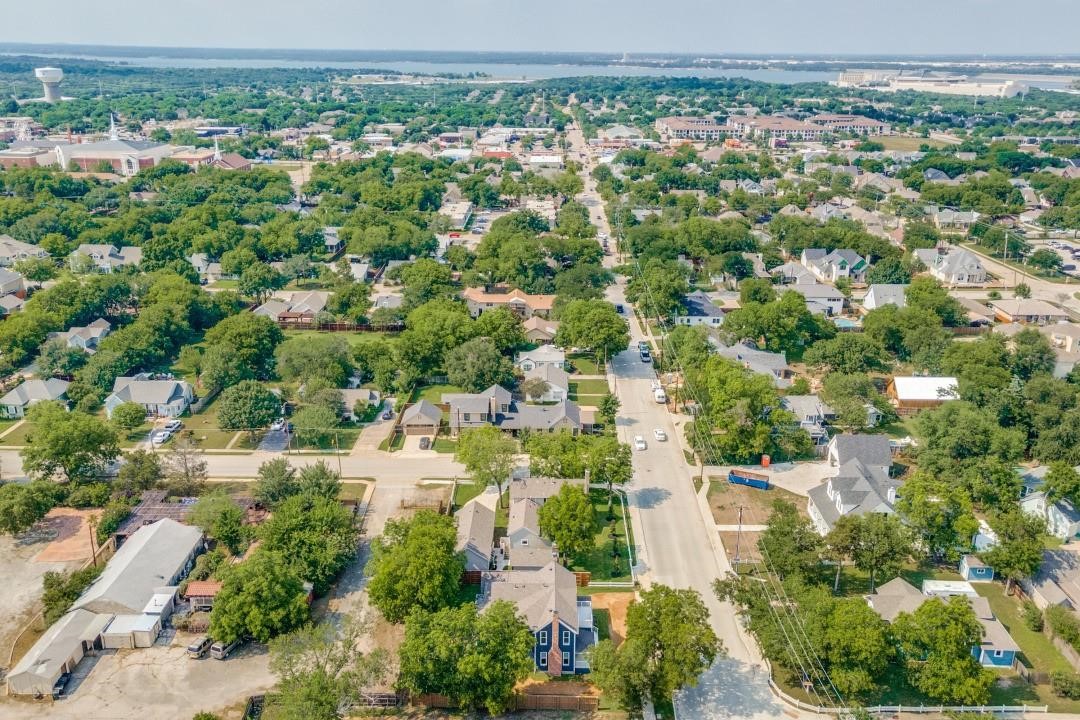 608 S Dooley Street Grapevine TX 76051