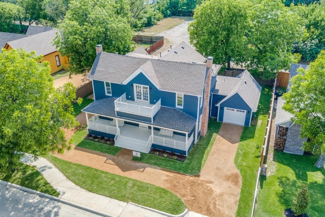 608 S Dooley Street Grapevine TX 76051