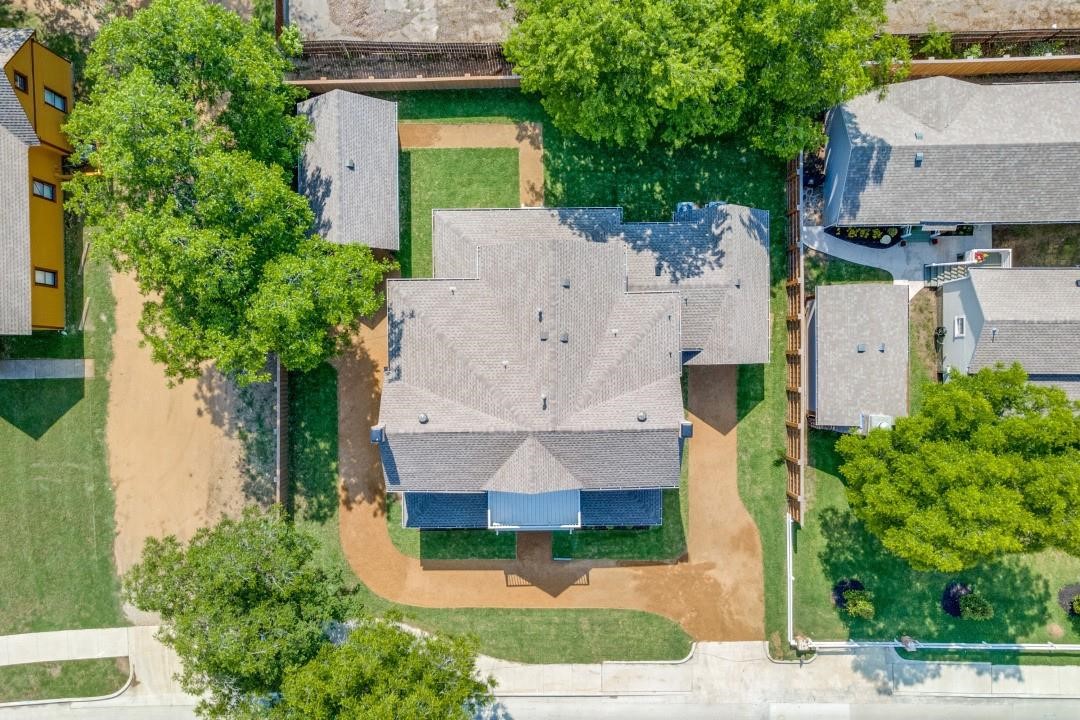608 S Dooley Street Grapevine TX 76051