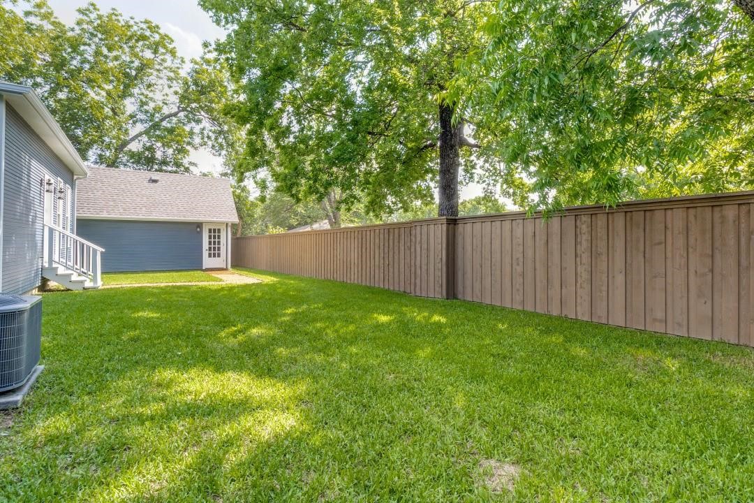 608 S Dooley Street Grapevine TX 76051
