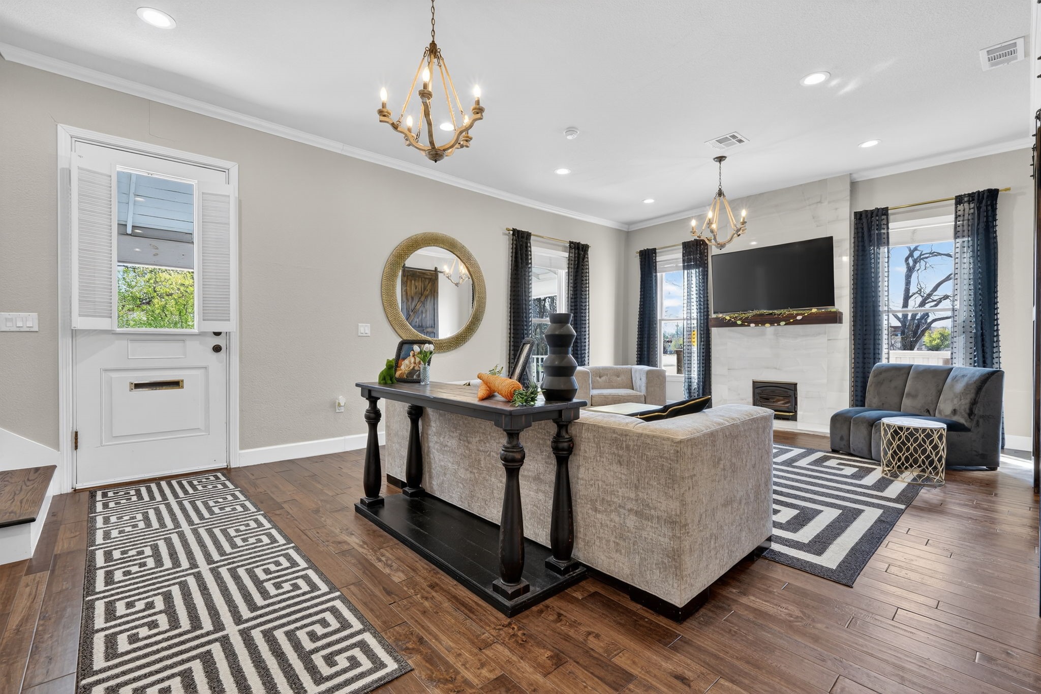 608 S Dooley Street Grapevine TX 76051