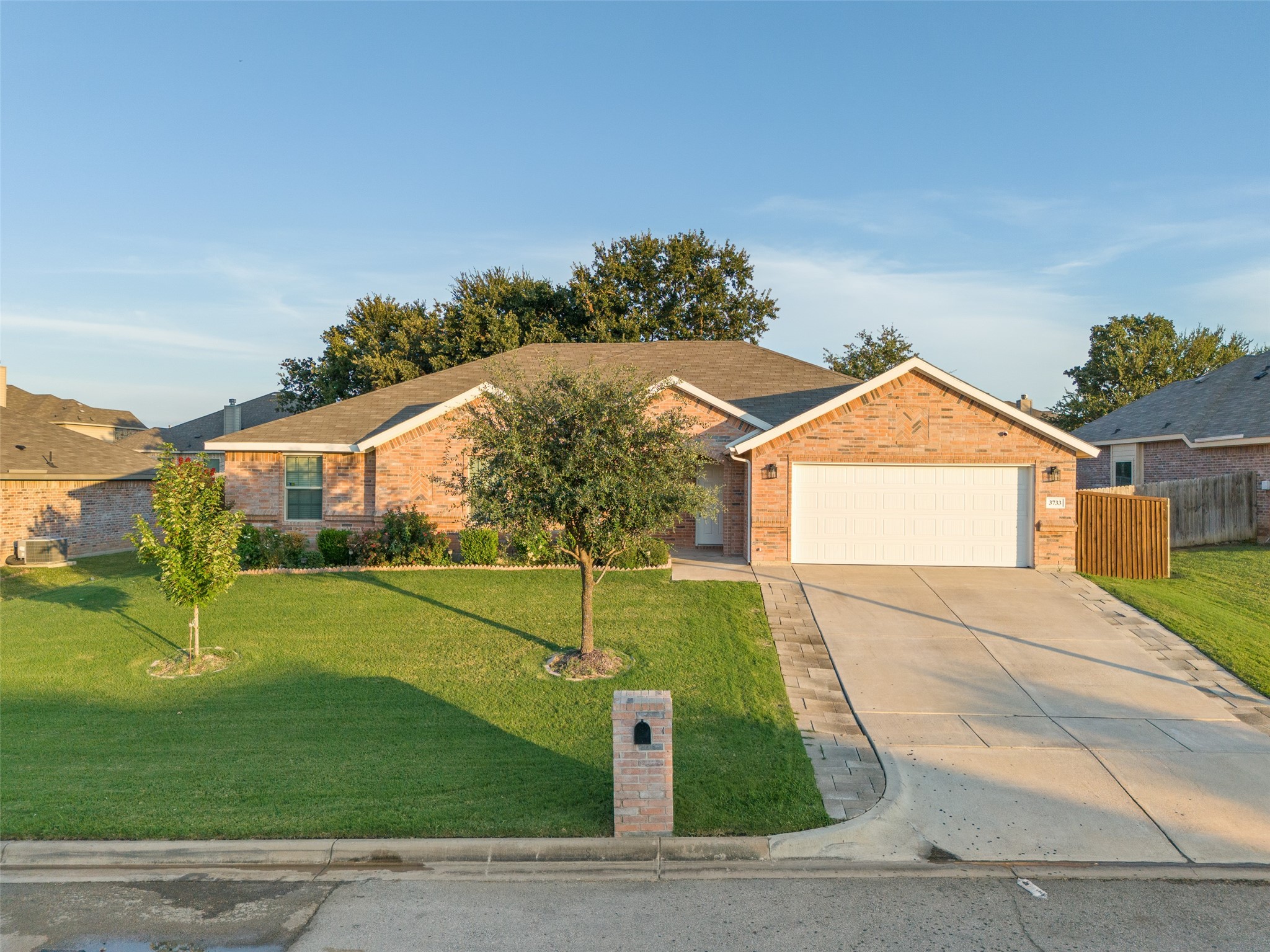 3733 Cecelia Lane Forest Hill TX 76140
