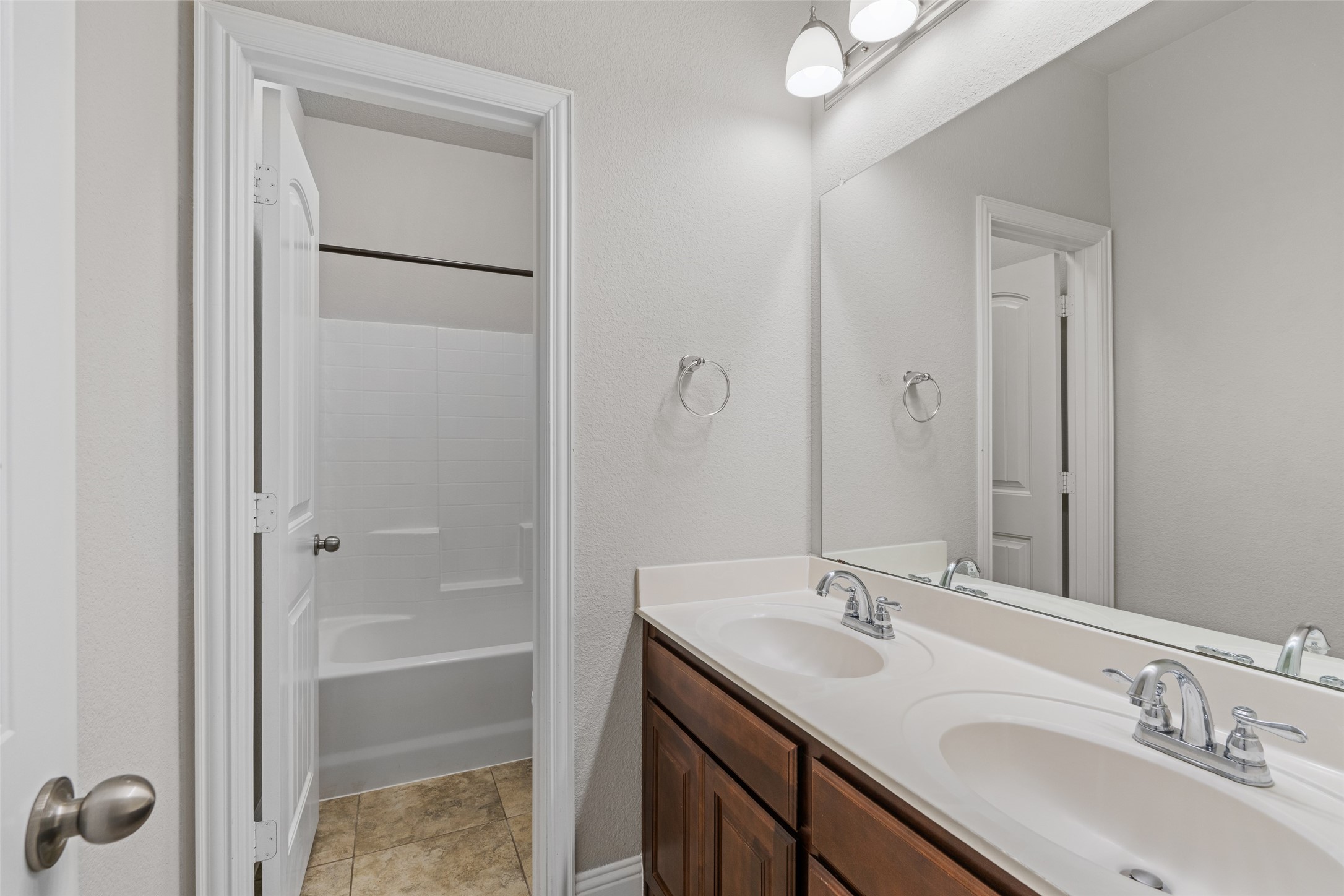 3733 Cecelia Lane Forest Hill TX 76140