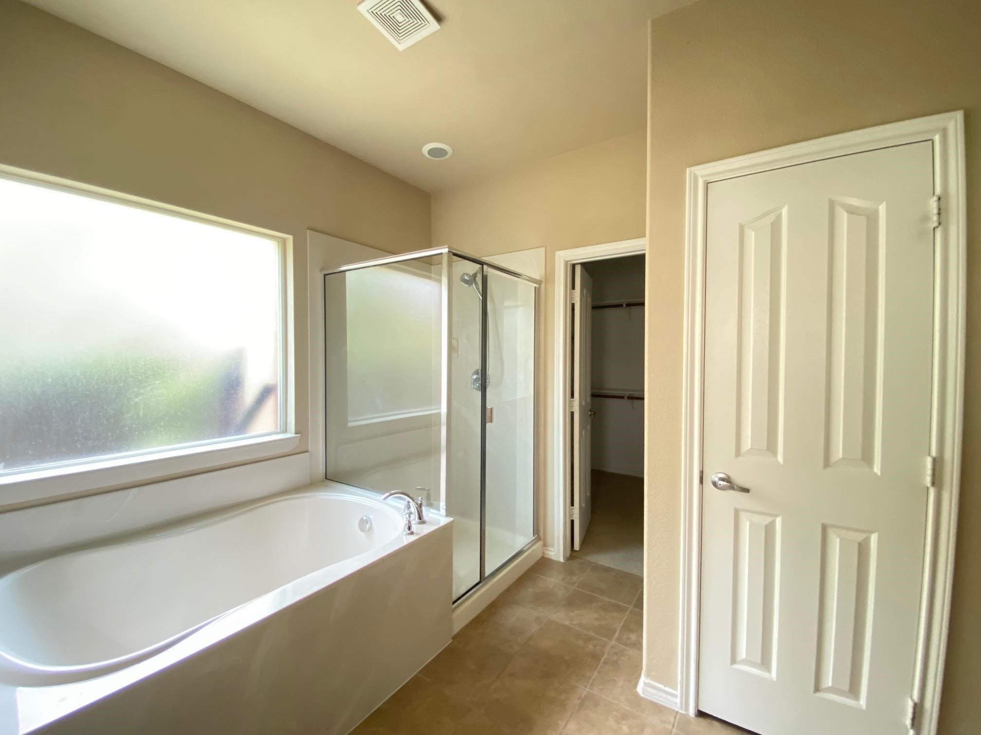 10908 Middleglen Road Fort Worth TX 76052