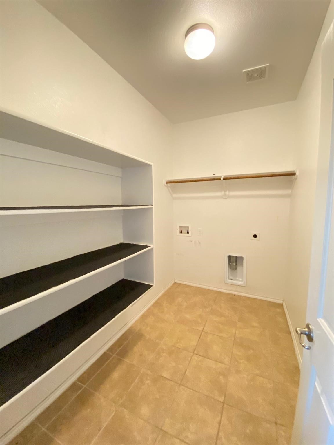 10908 Middleglen Road Fort Worth TX 76052