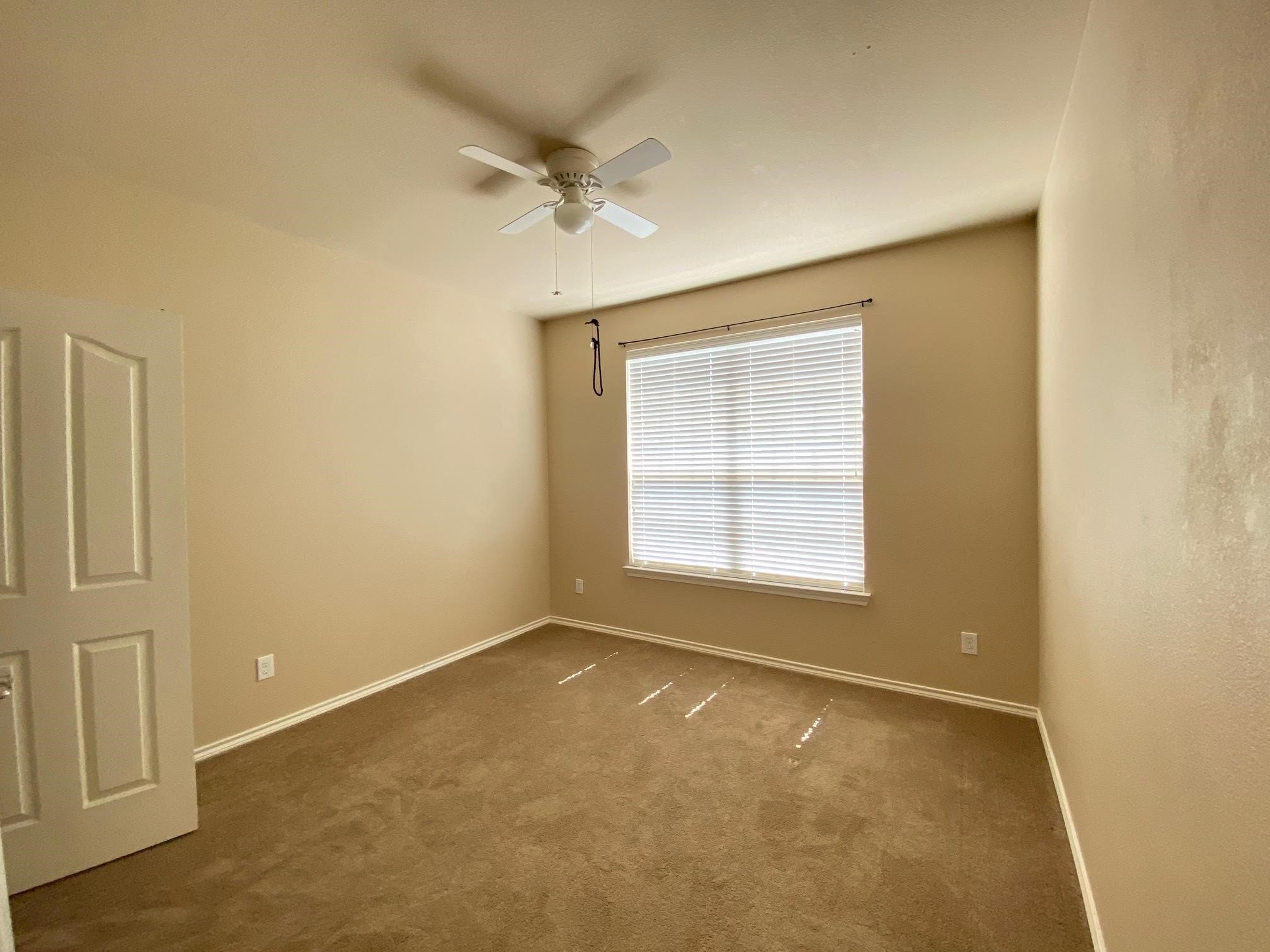 10908 Middleglen Road Fort Worth TX 76052