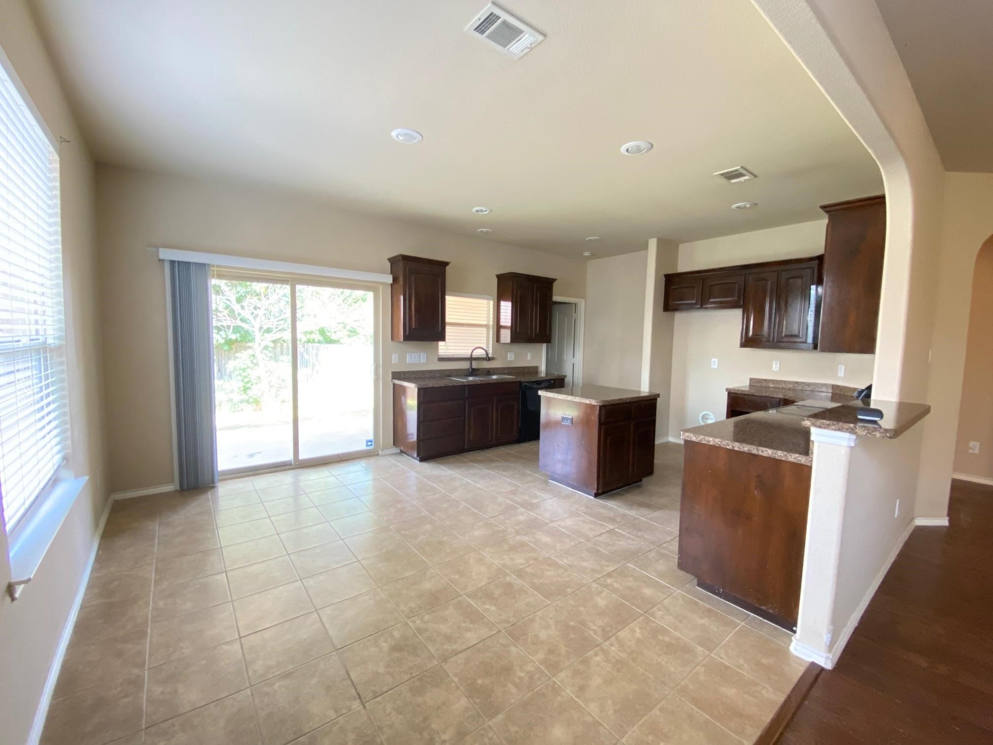 10908 Middleglen Road Fort Worth TX 76052