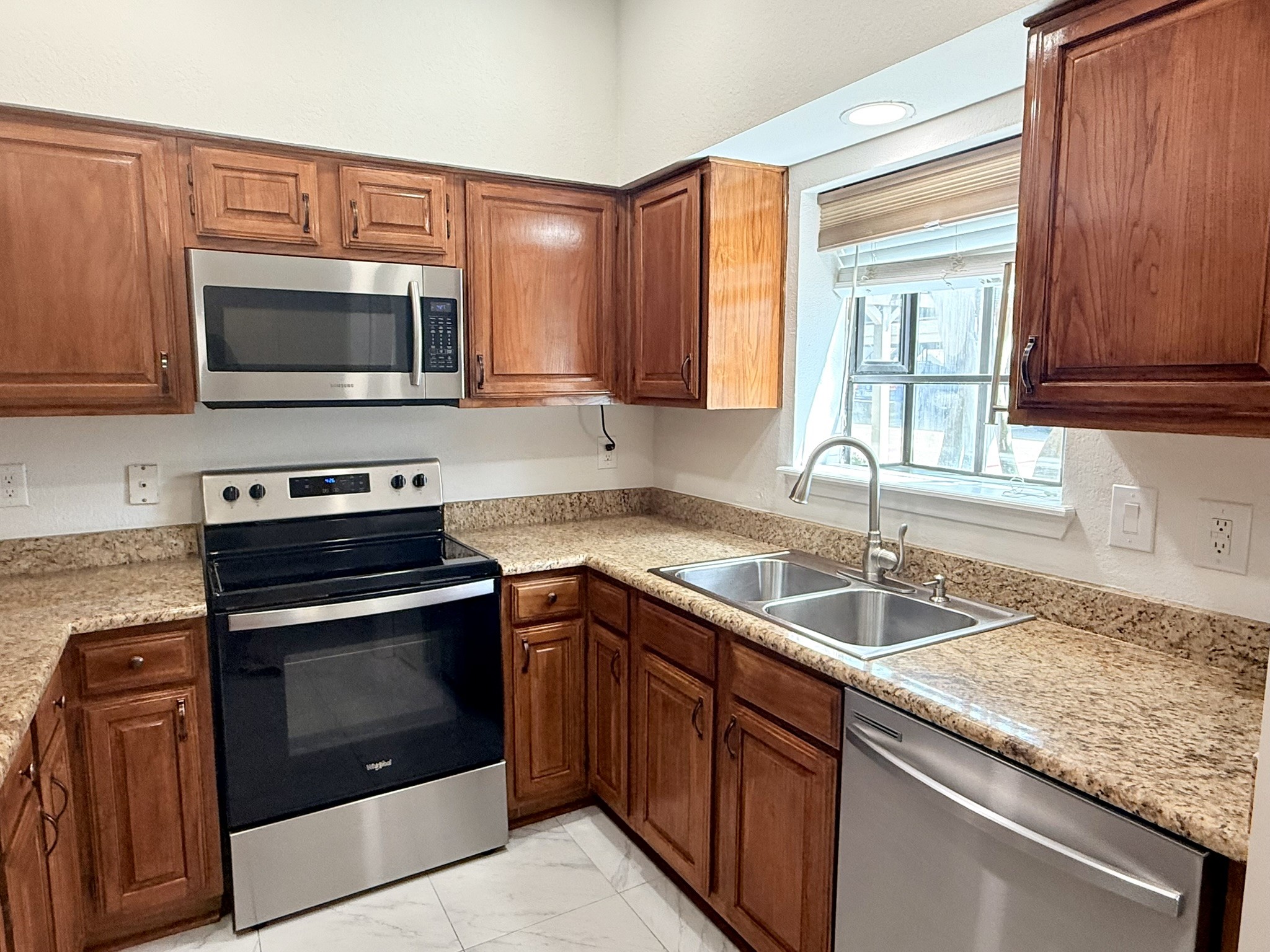 5859 Frankford Road Dallas TX 75252