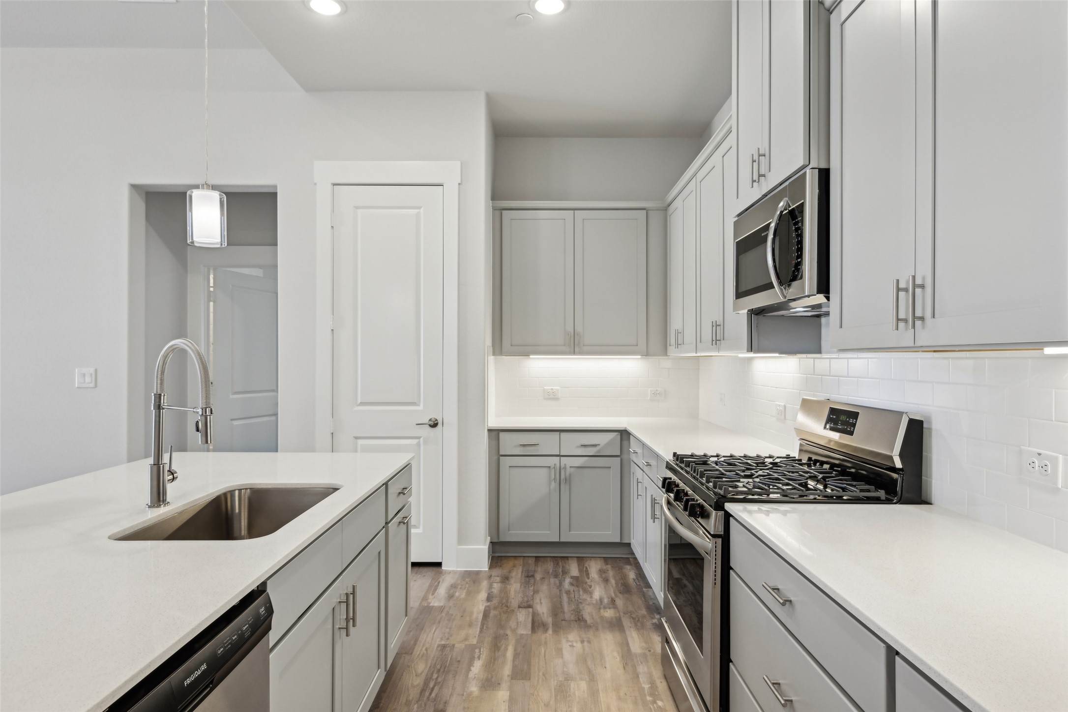 3135 Winter Rose Way Arlington TX 76005