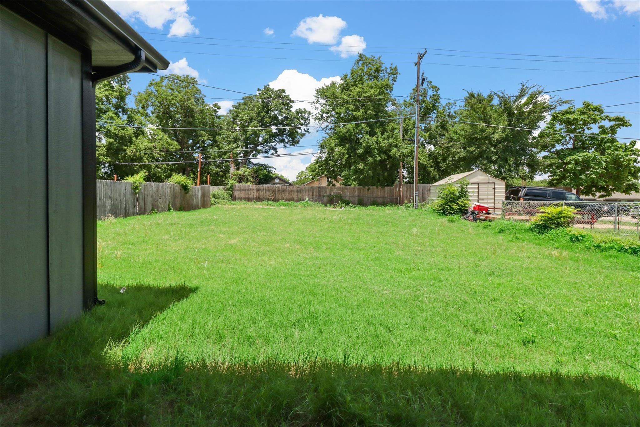405 W Hull Street Denison TX 75020