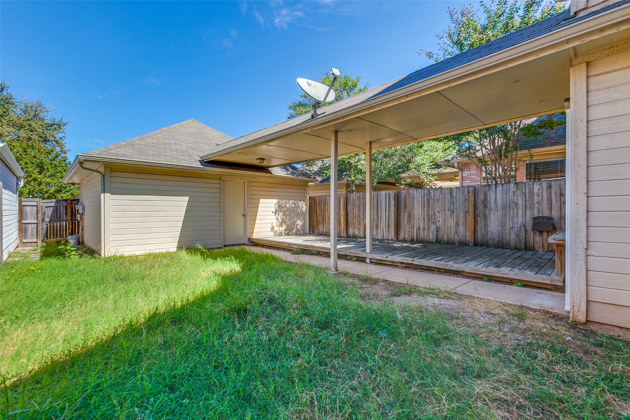 6023 Lloyd Court Dallas TX 75252