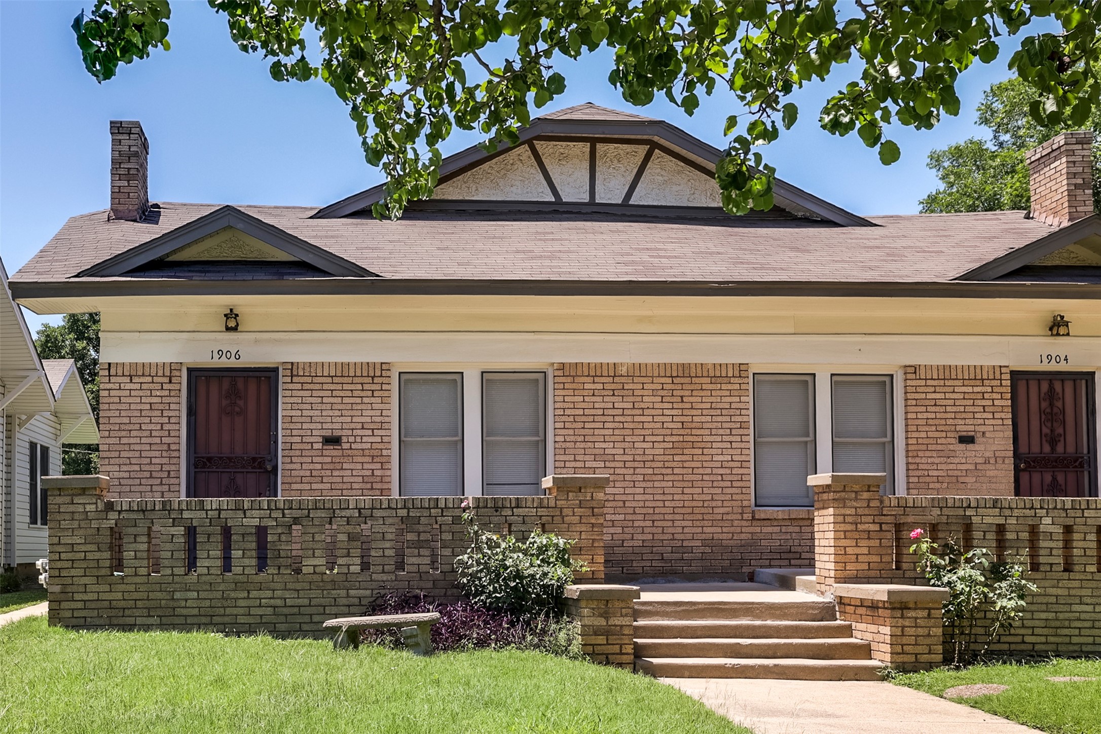 1906 Clover Lane Fort Worth TX 76107