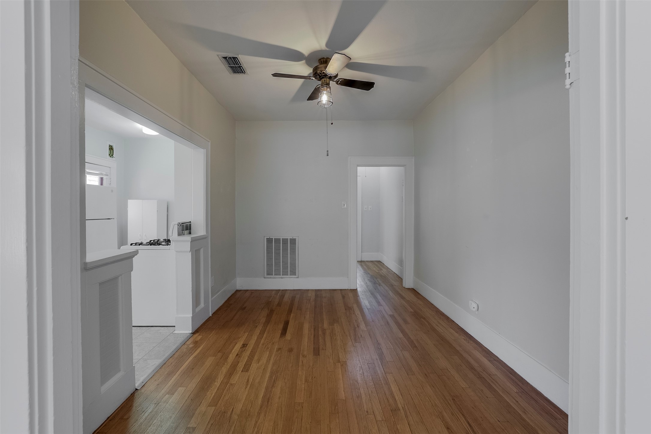 1906 Clover Lane Fort Worth TX 76107