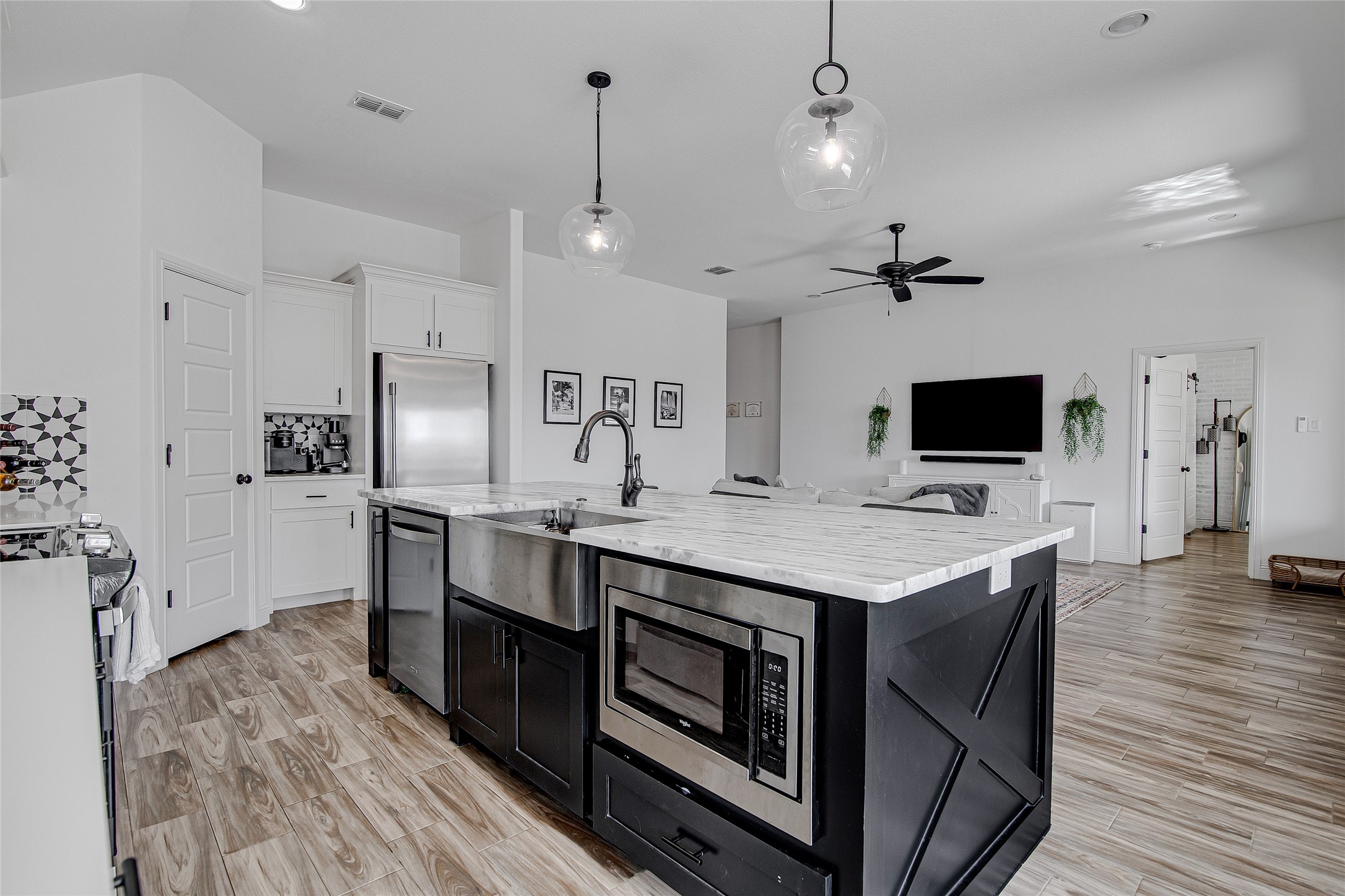 812 Rodgers Avenue Godley TX 76044