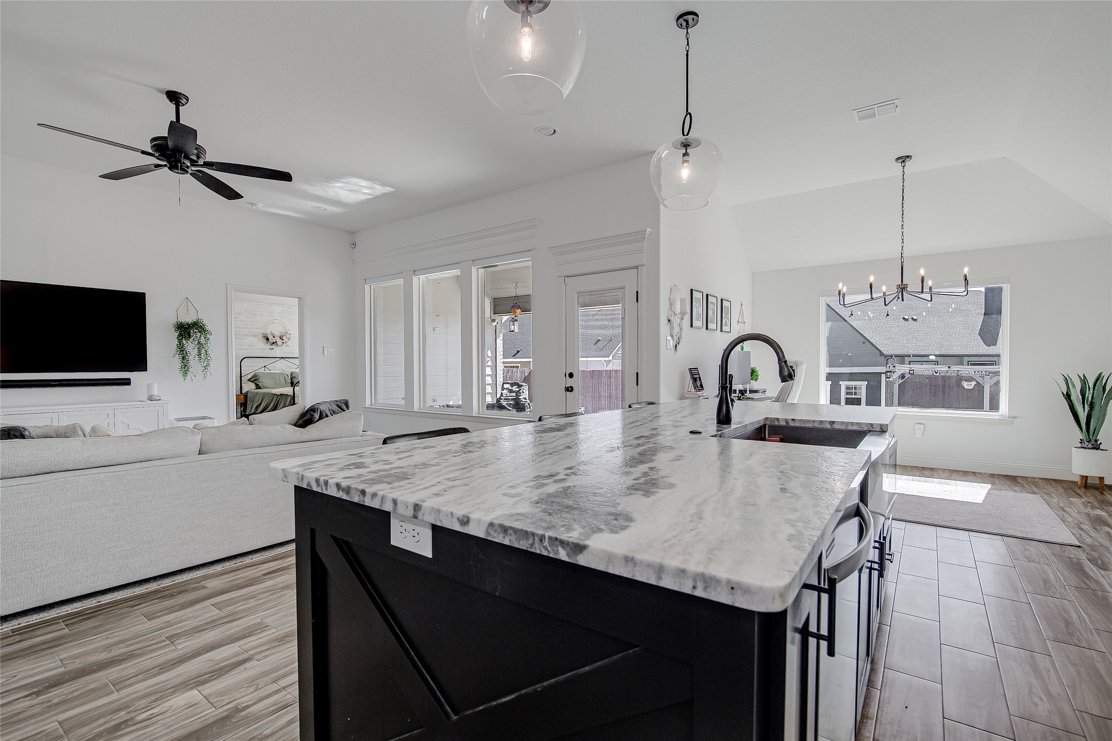 812 Rodgers Avenue Godley TX 76044