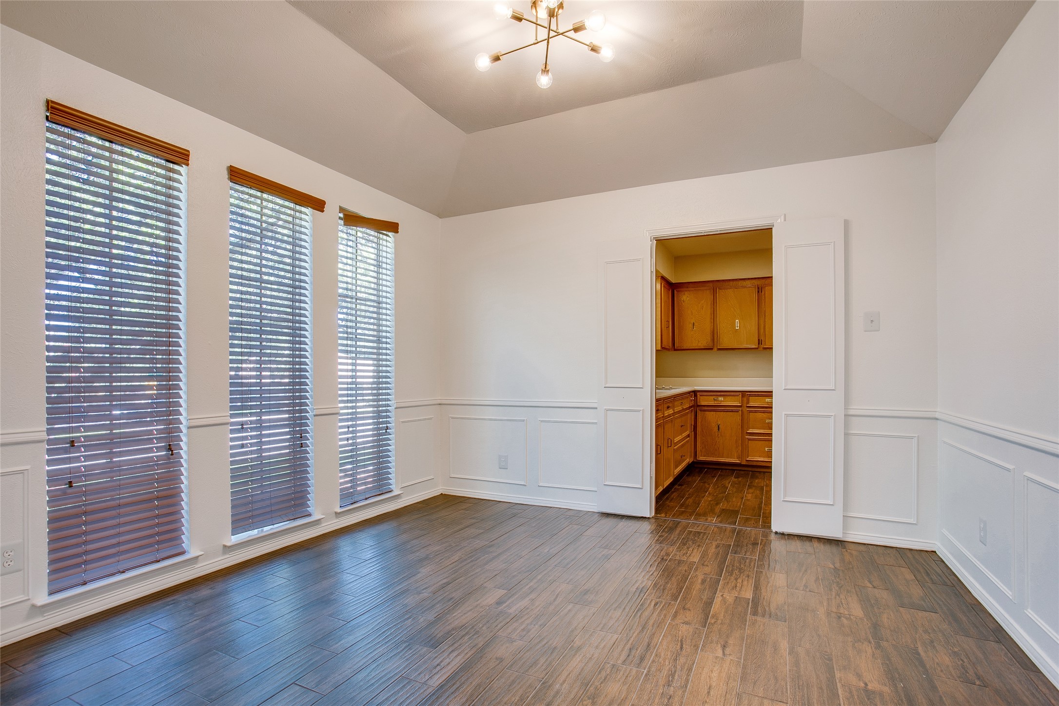 6406 Malcolm Drive Dallas TX 75214