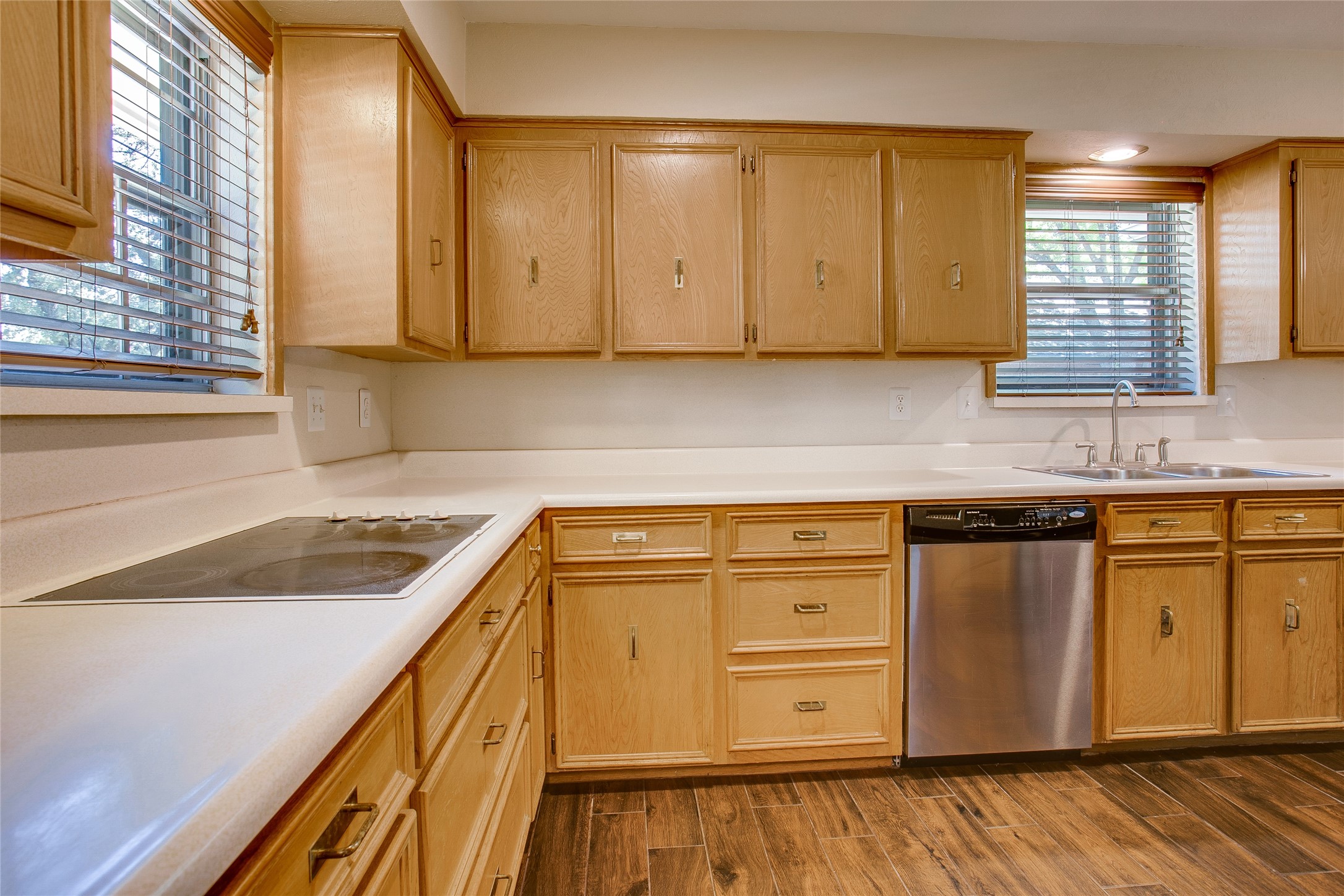 6406 Malcolm Drive Dallas TX 75214