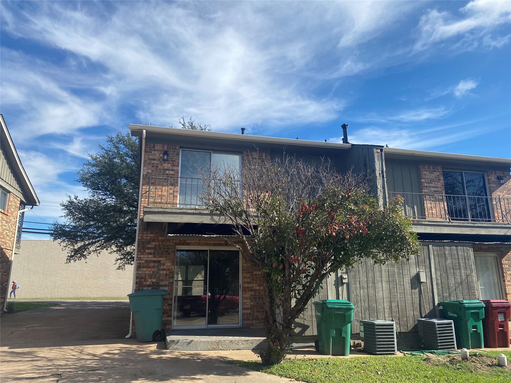 1710 N Travis Street Sherman TX 75092