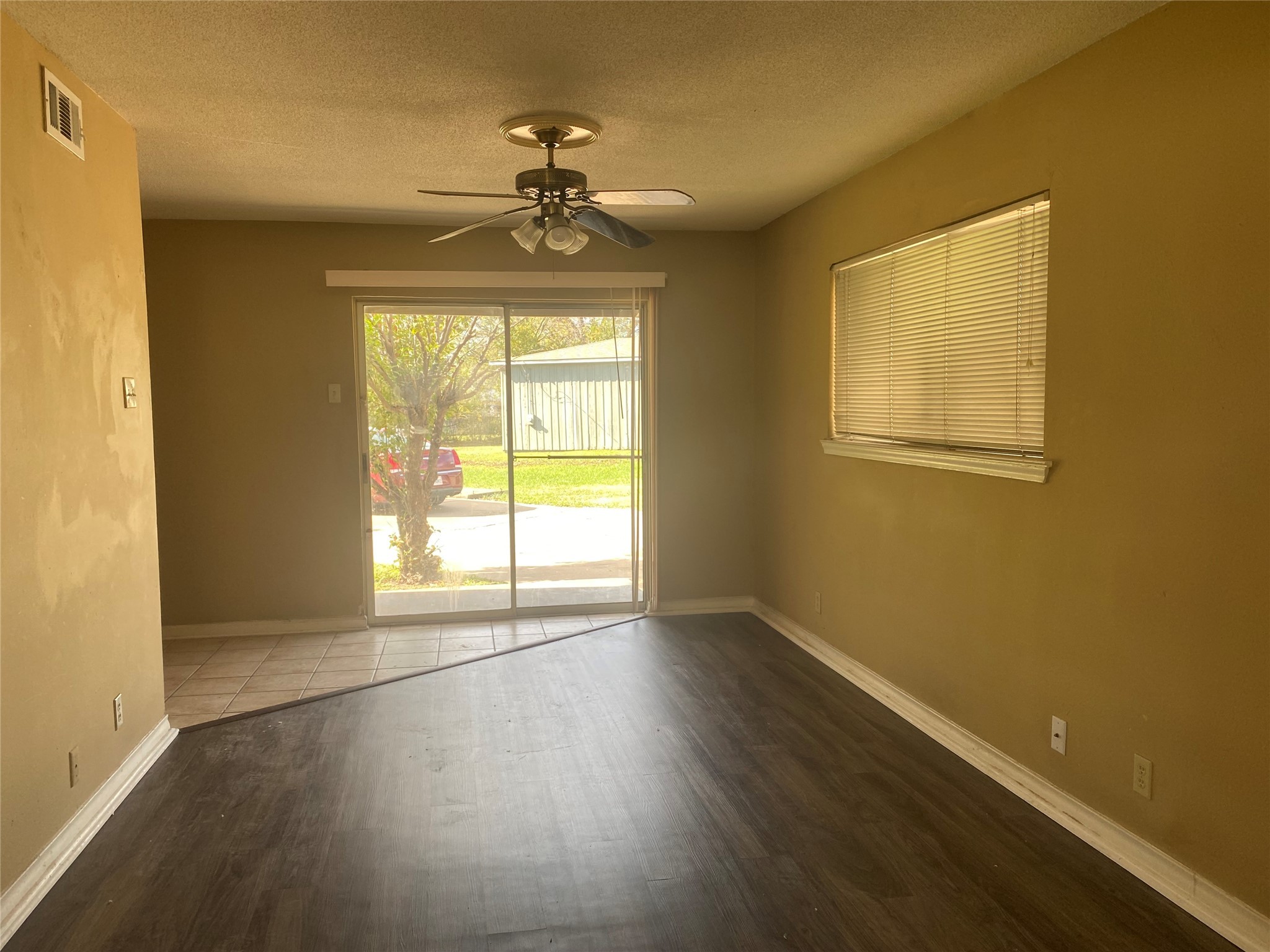 1710 N Travis Street Sherman TX 75092