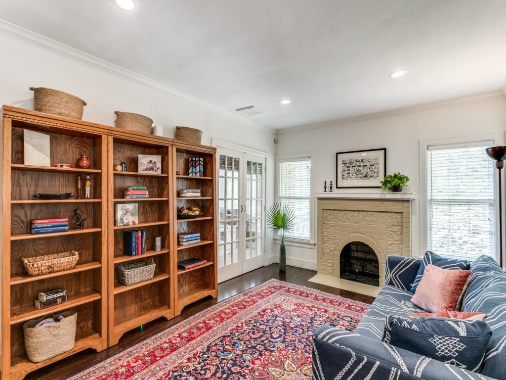 6313 Belmont Avenue Dallas TX 75214