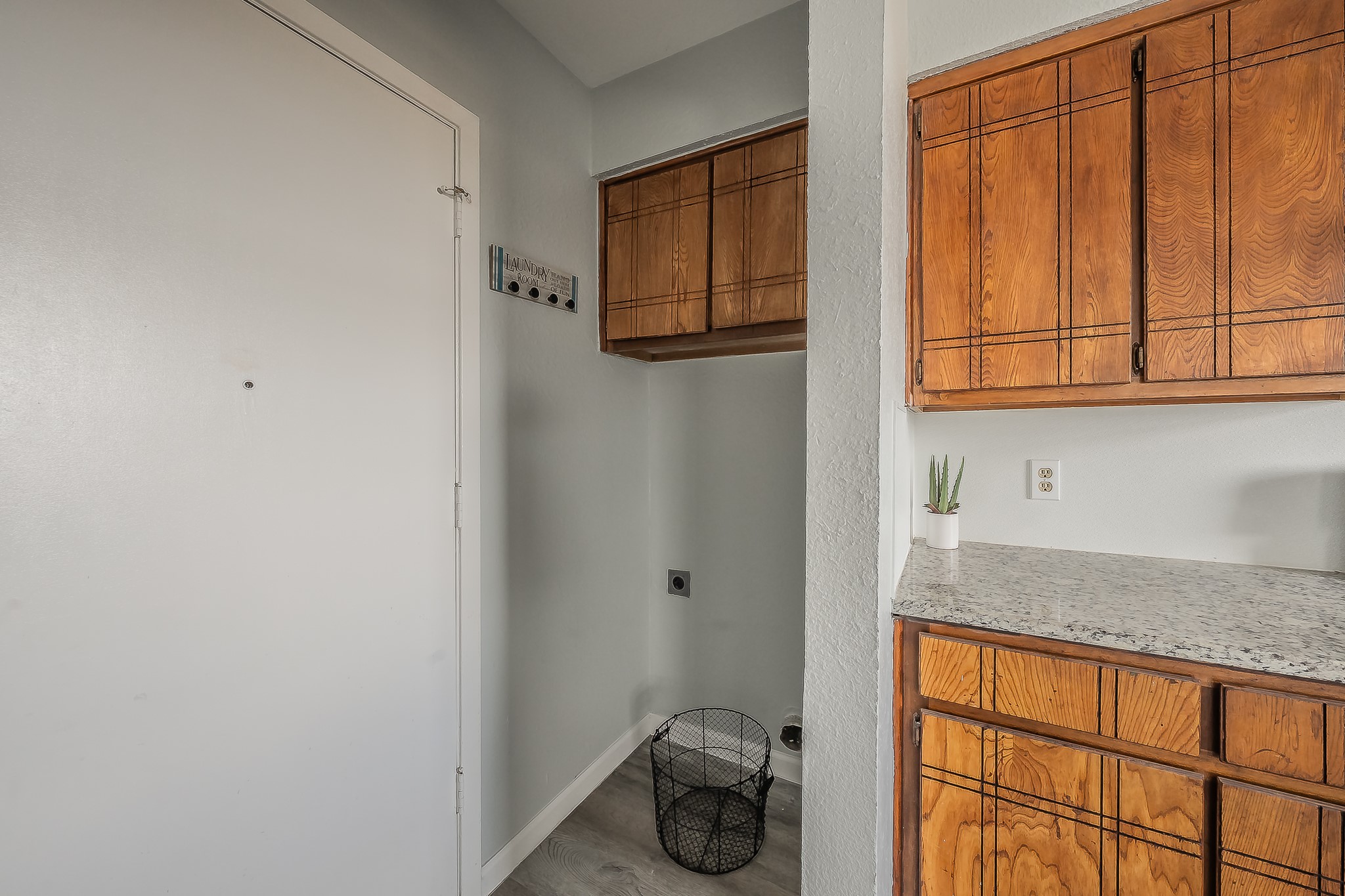 420 Signal Hill Court N Fort Worth TX 76112