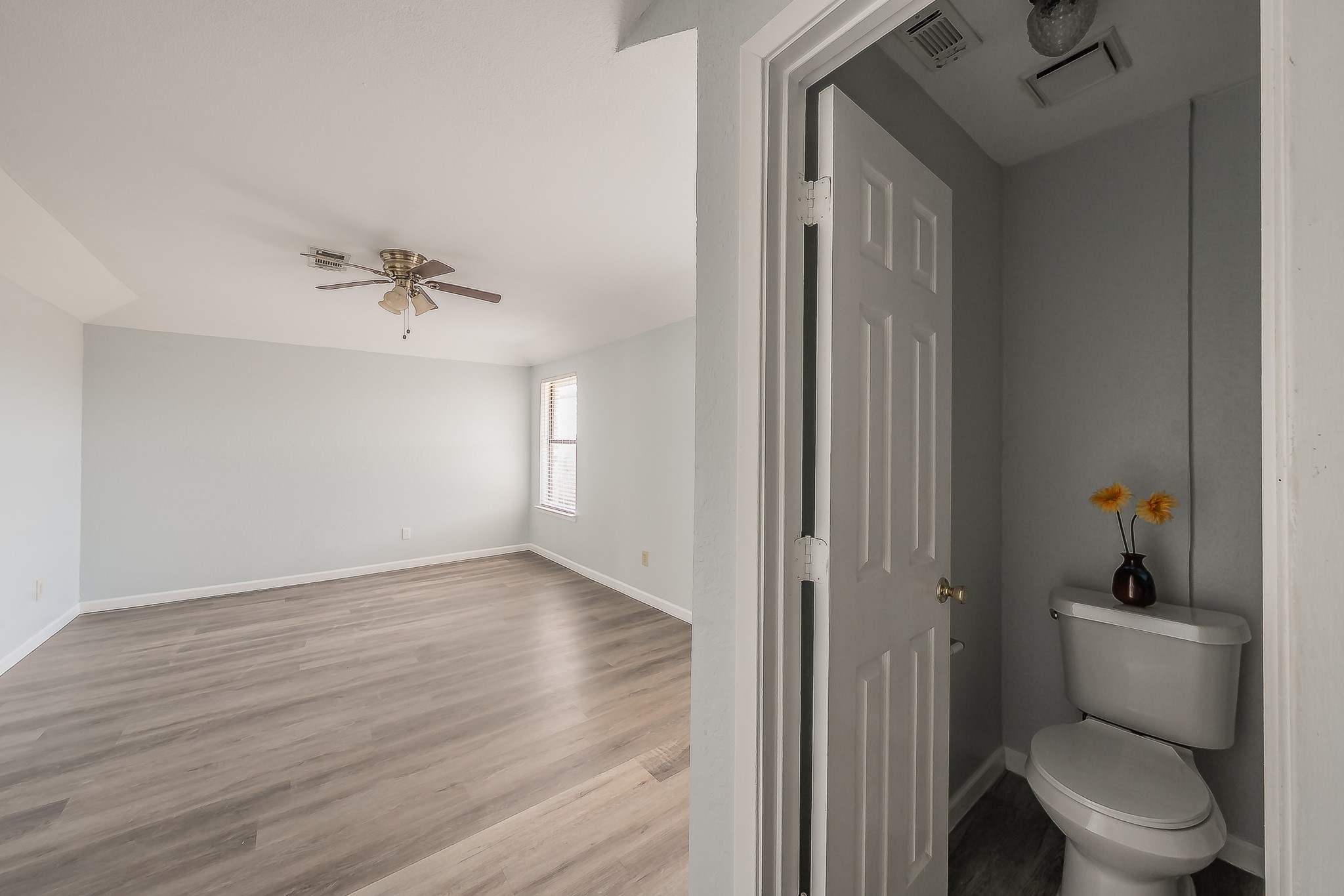 420 Signal Hill Court N Fort Worth TX 76112