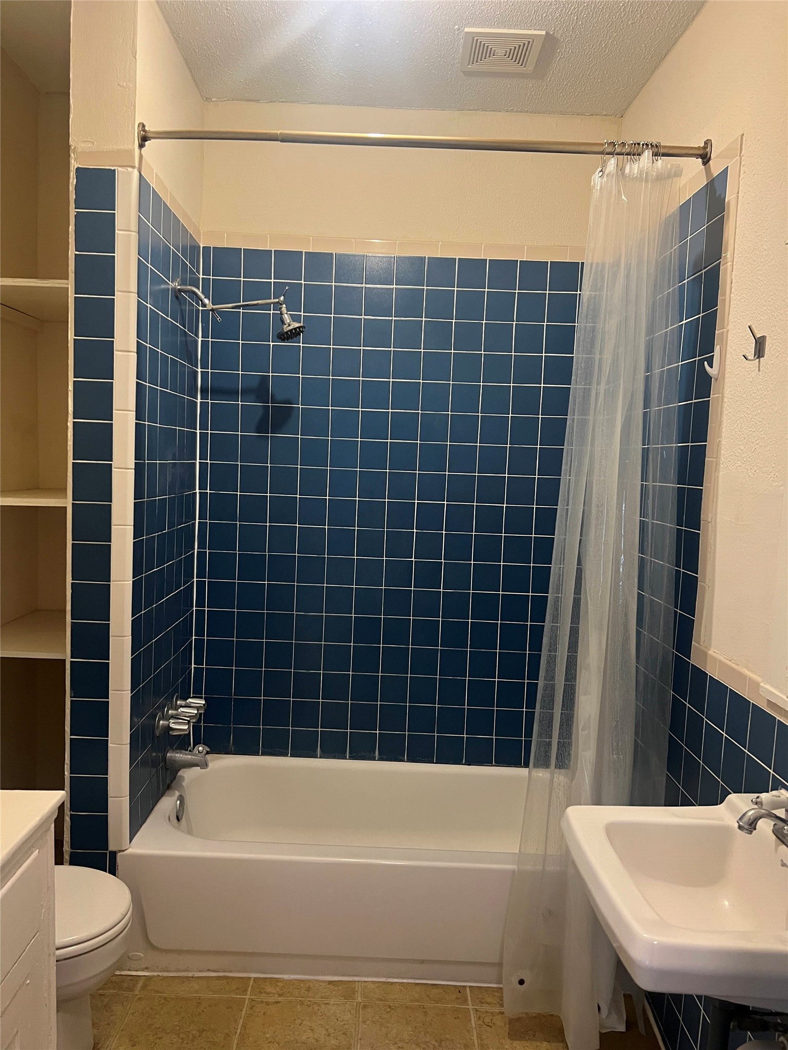 5242 Richard Avenue Dallas TX 75206