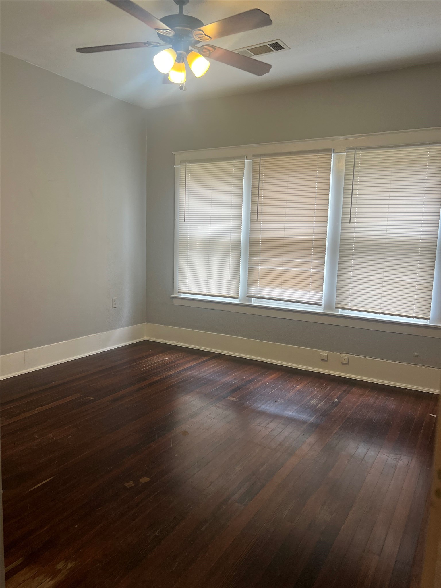 5242 Richard Avenue Dallas TX 75206