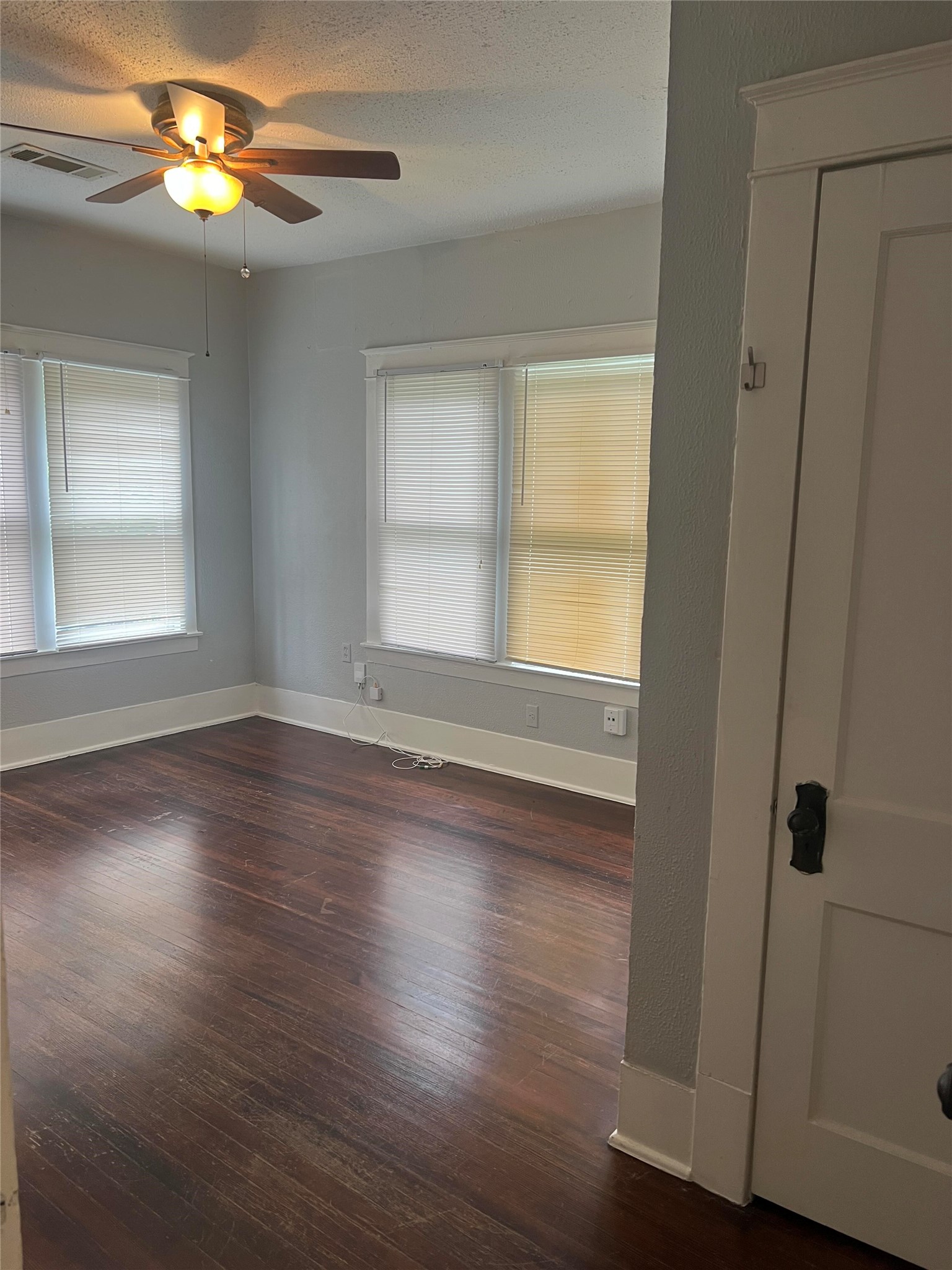 5242 Richard Avenue Dallas TX 75206