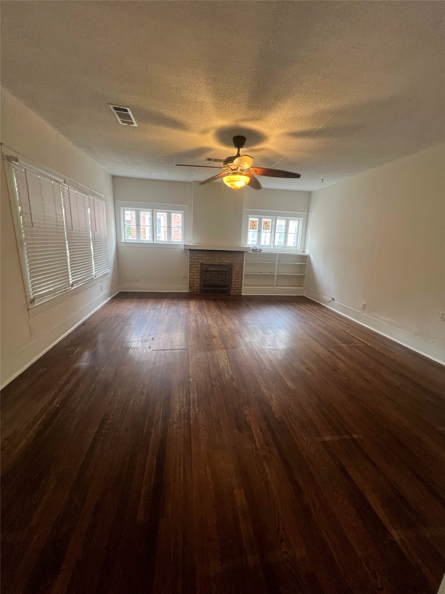 5242 Richard Avenue Dallas TX 75206