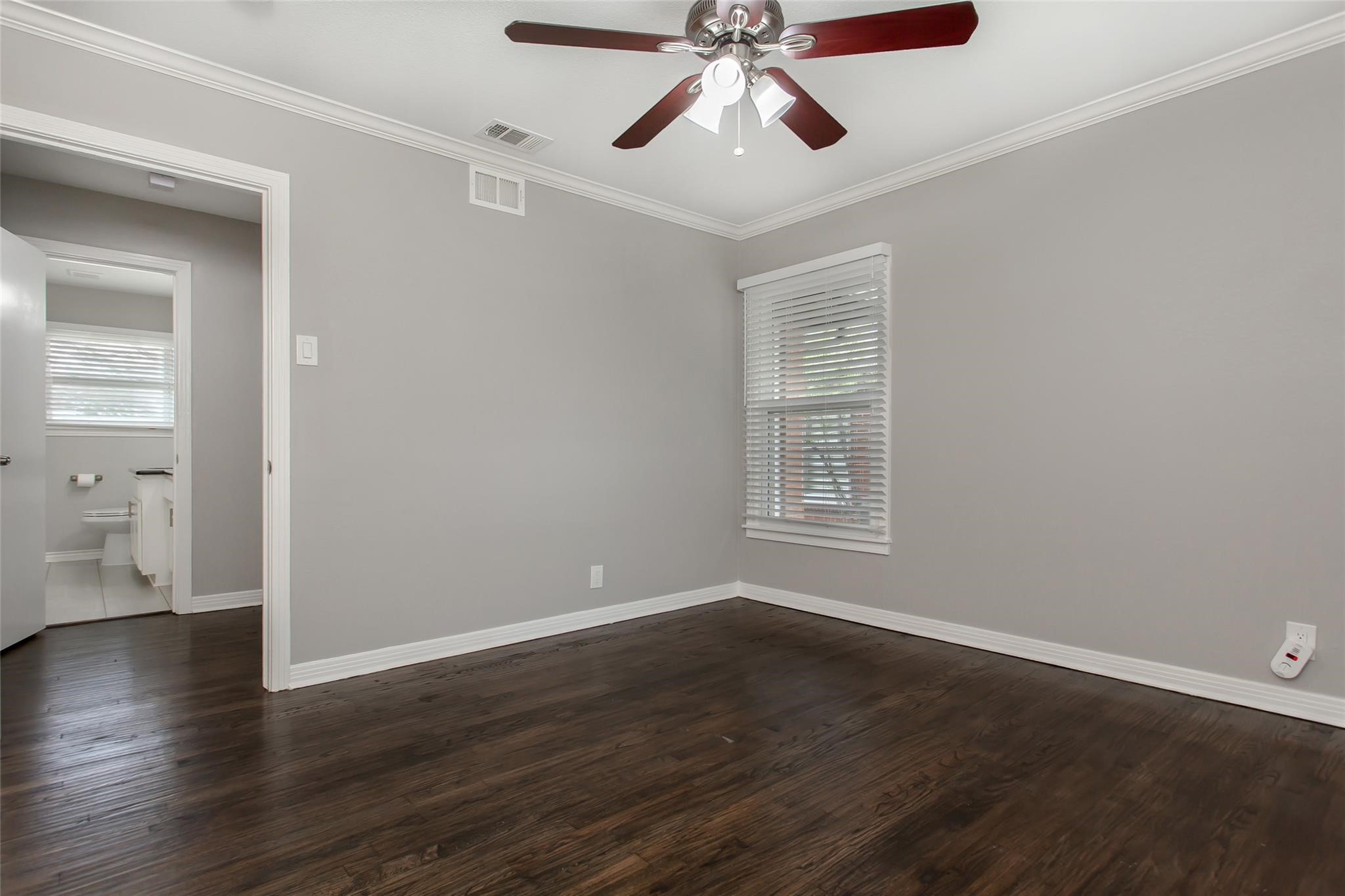 570 Bondstone Drive Dallas TX 75218