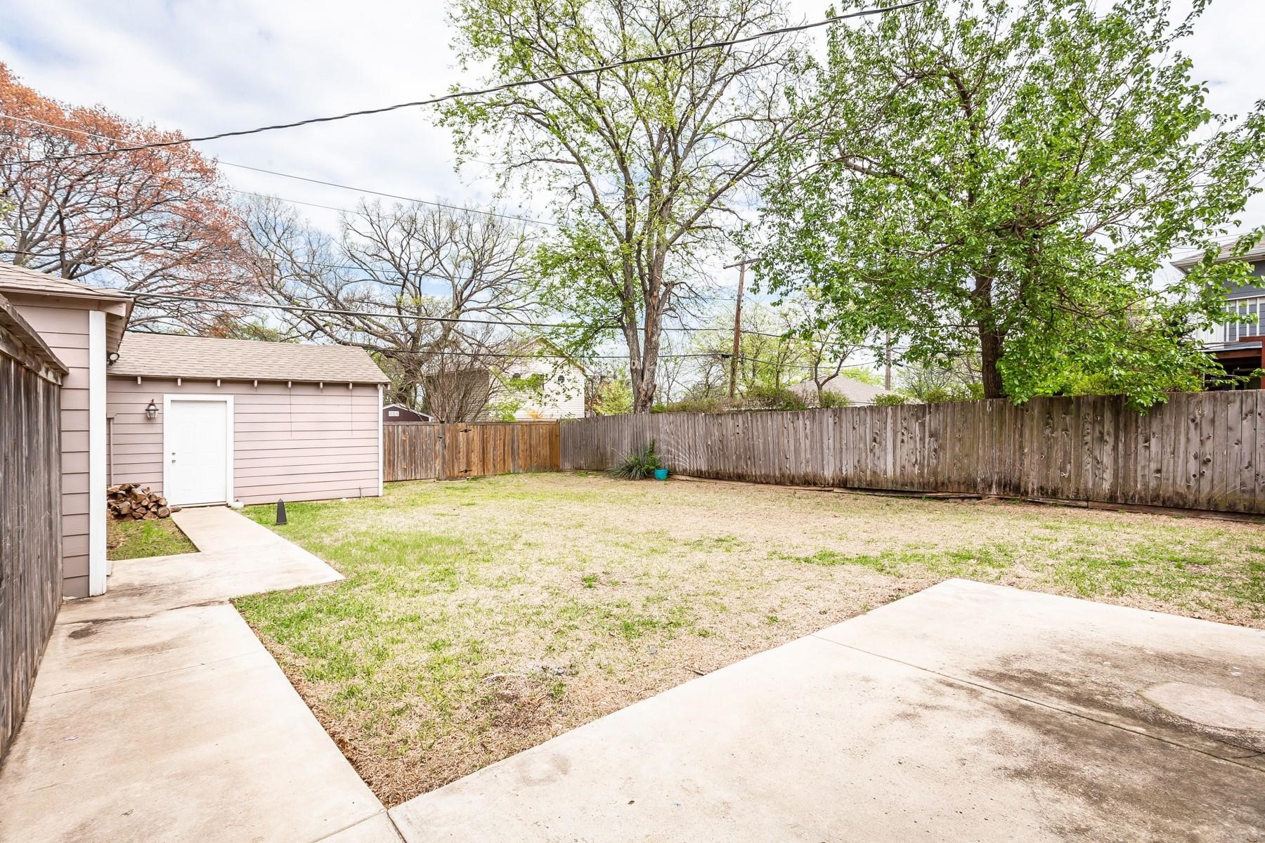 570 Bondstone Drive Dallas TX 75218