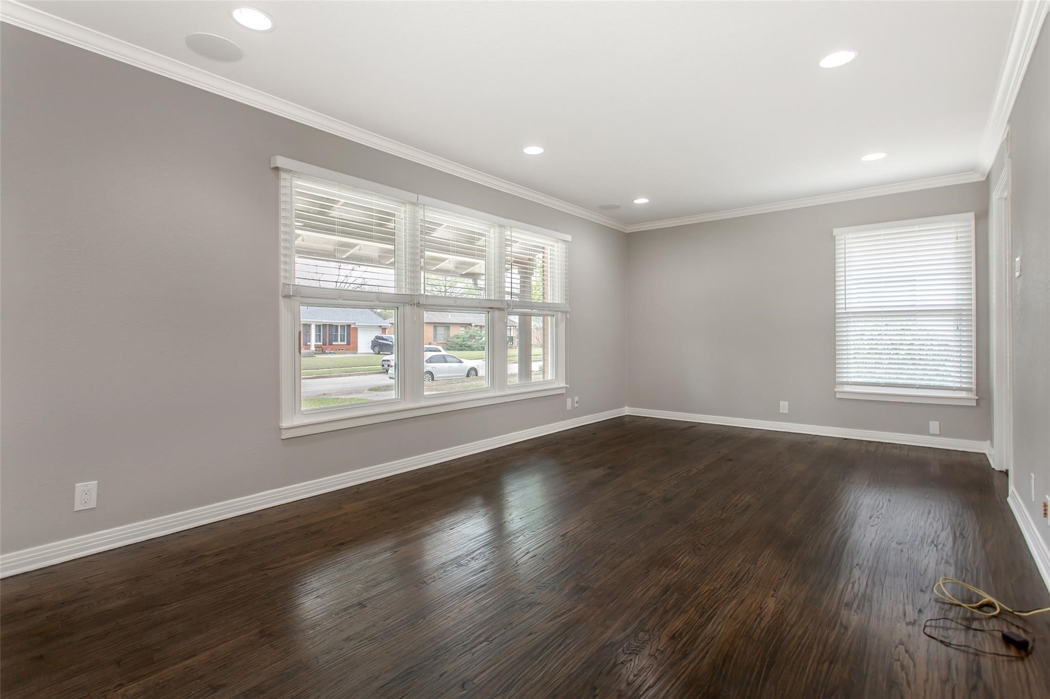 570 Bondstone Drive Dallas TX 75218