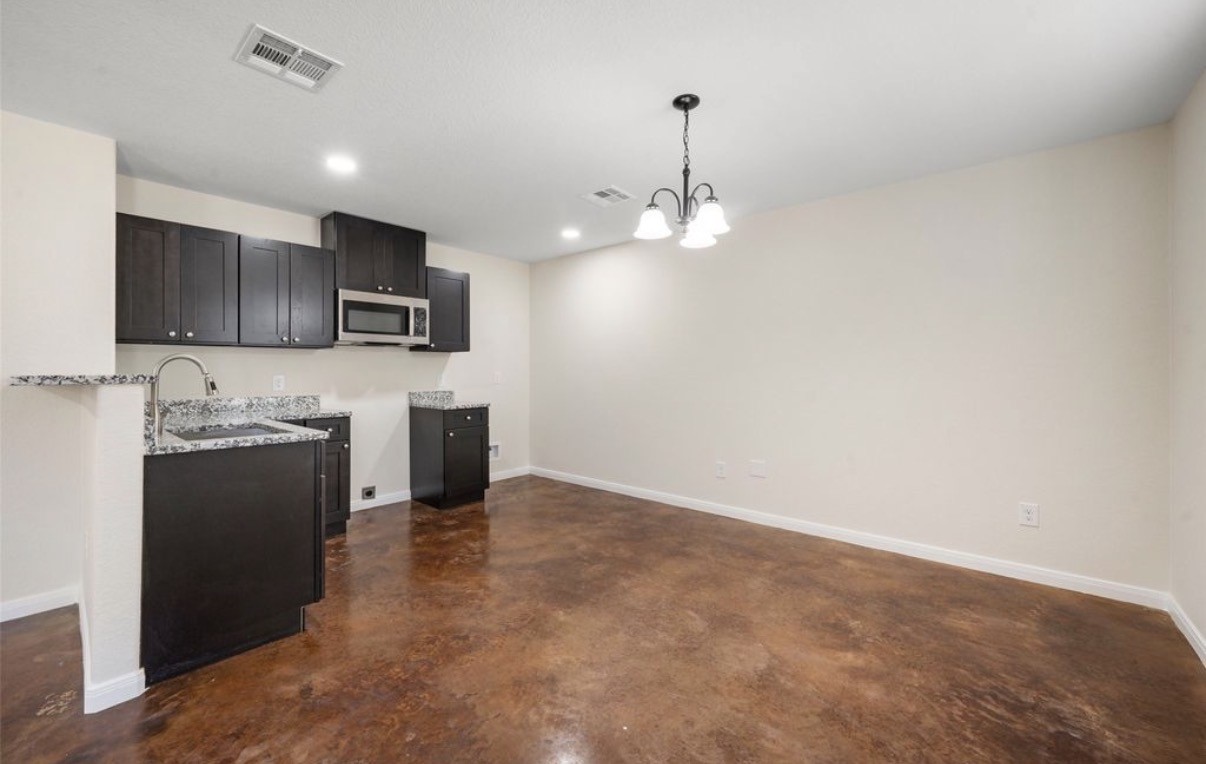 1126 N 11th Street Waco TX 76707