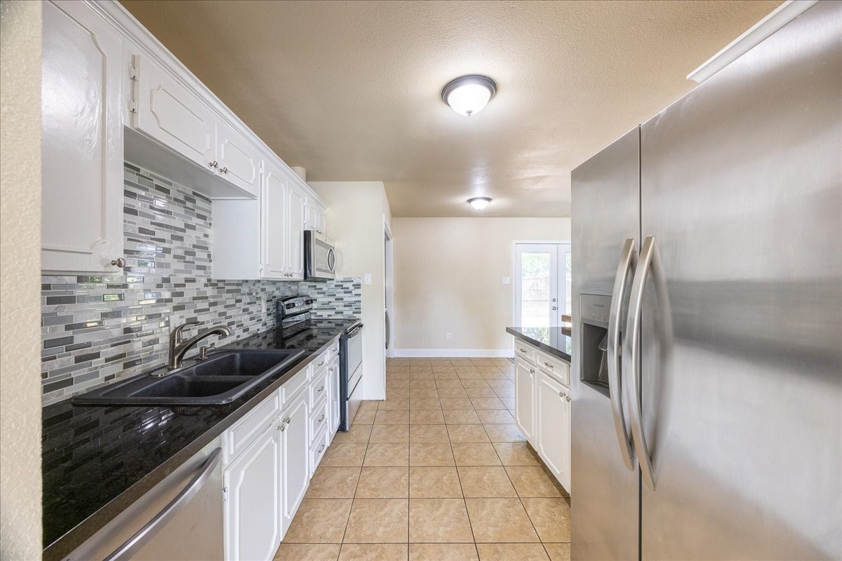 5709 Denise Drive Haltom City TX 76148