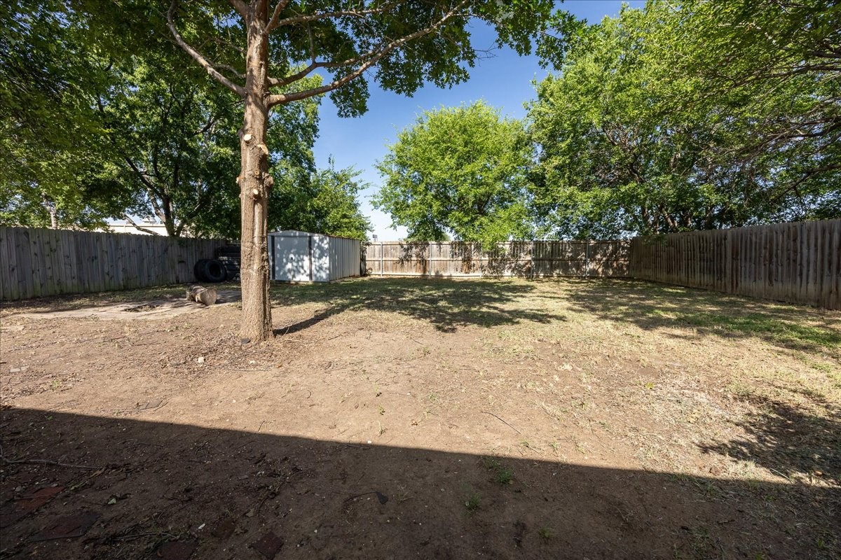 5709 Denise Drive Haltom City TX 76148