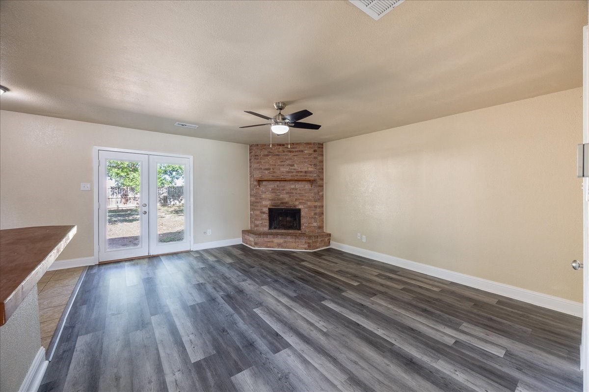 5709 Denise Drive Haltom City TX 76148