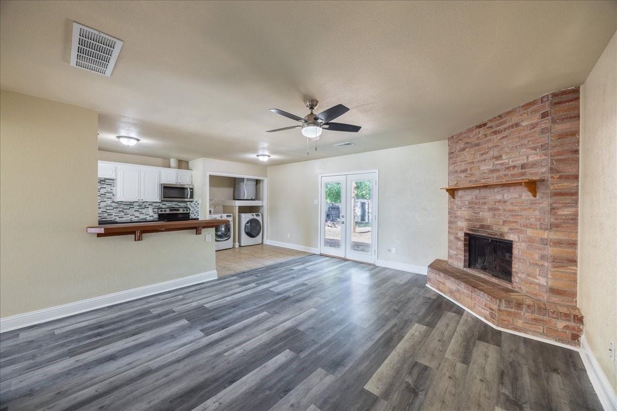 5709 Denise Drive Haltom City TX 76148