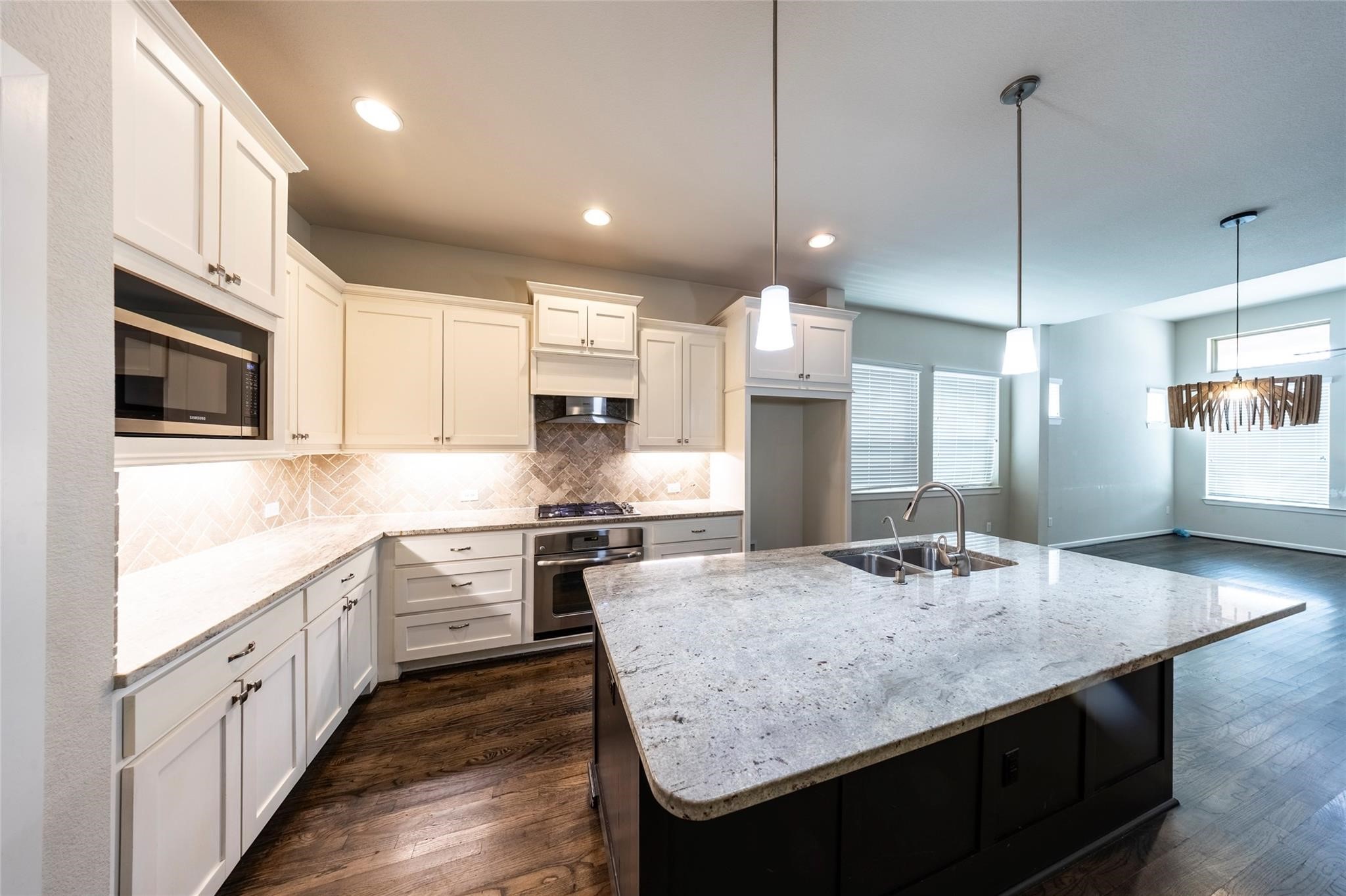 1217 Naples Drive Richardson TX 75080