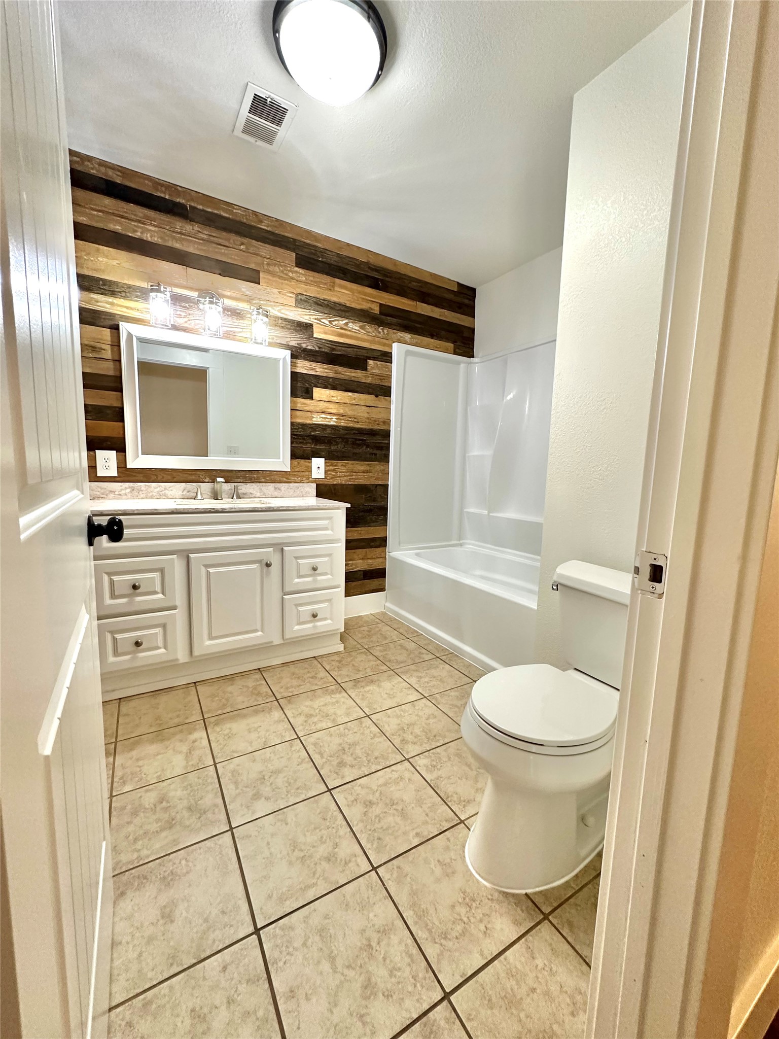 101 N Berry Street Sanger TX 76266