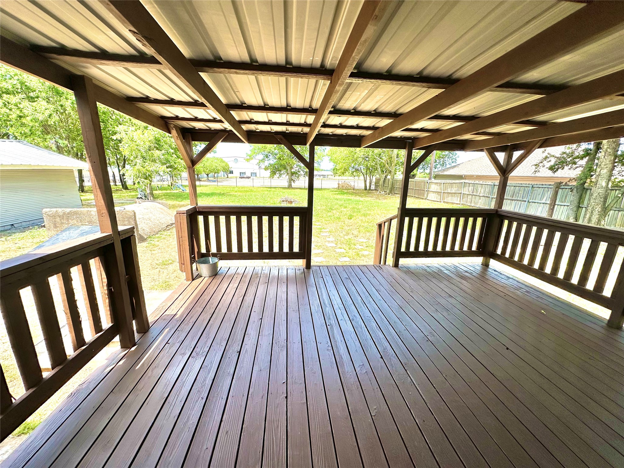 101 N Berry Street Sanger TX 76266