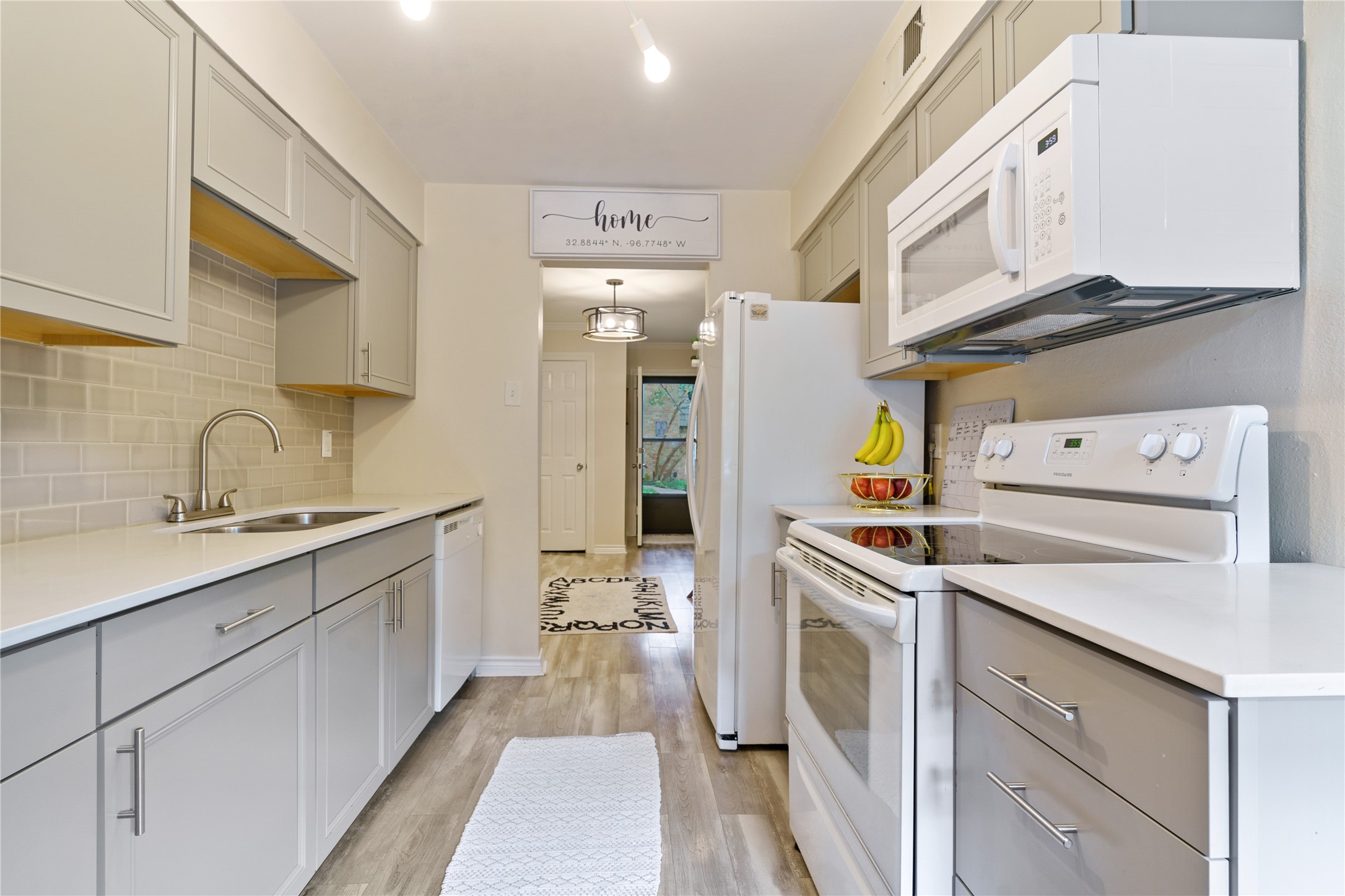 7707 Meadow Park Drive Dallas TX 75230