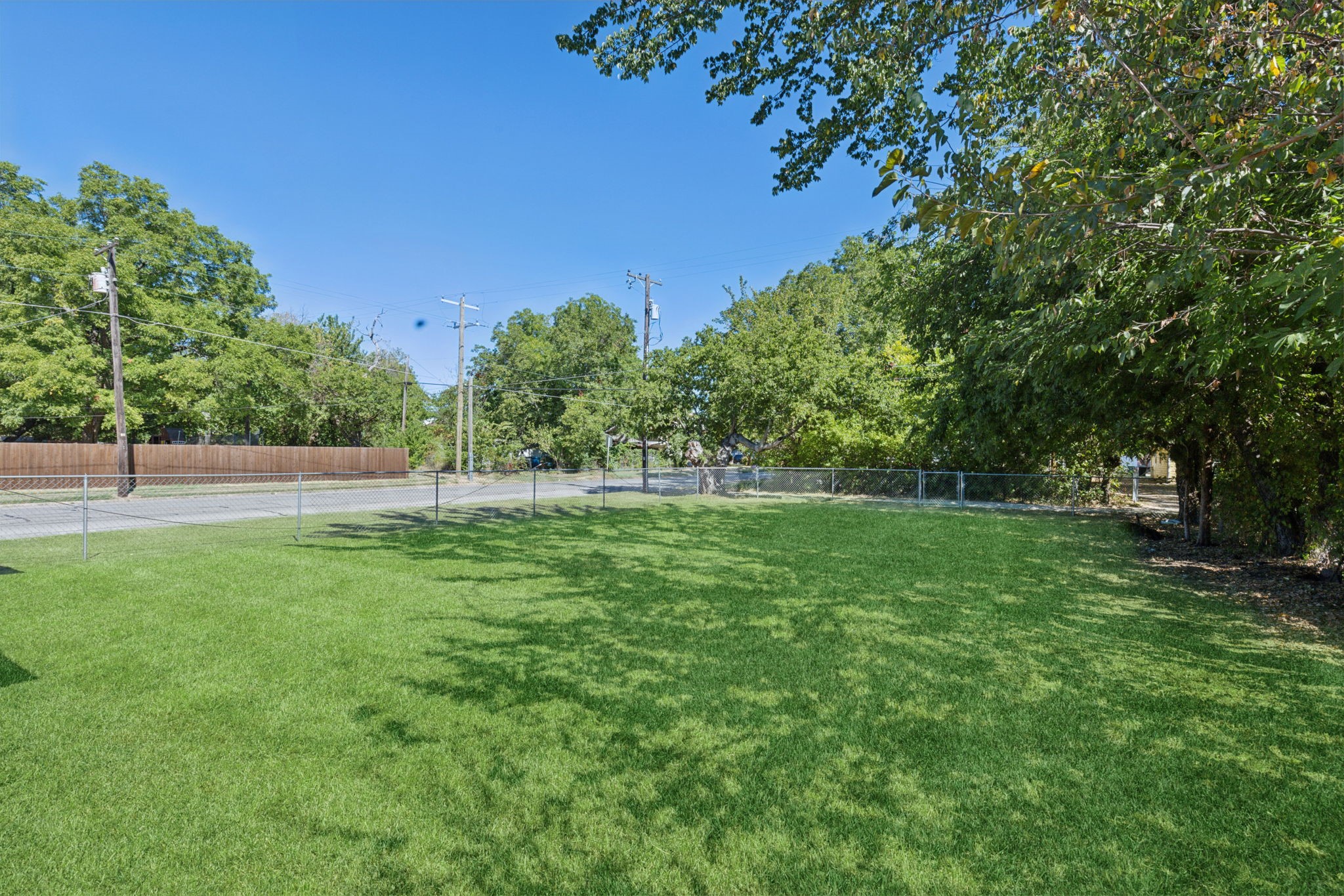 731 W Bond Street Denison TX 75020