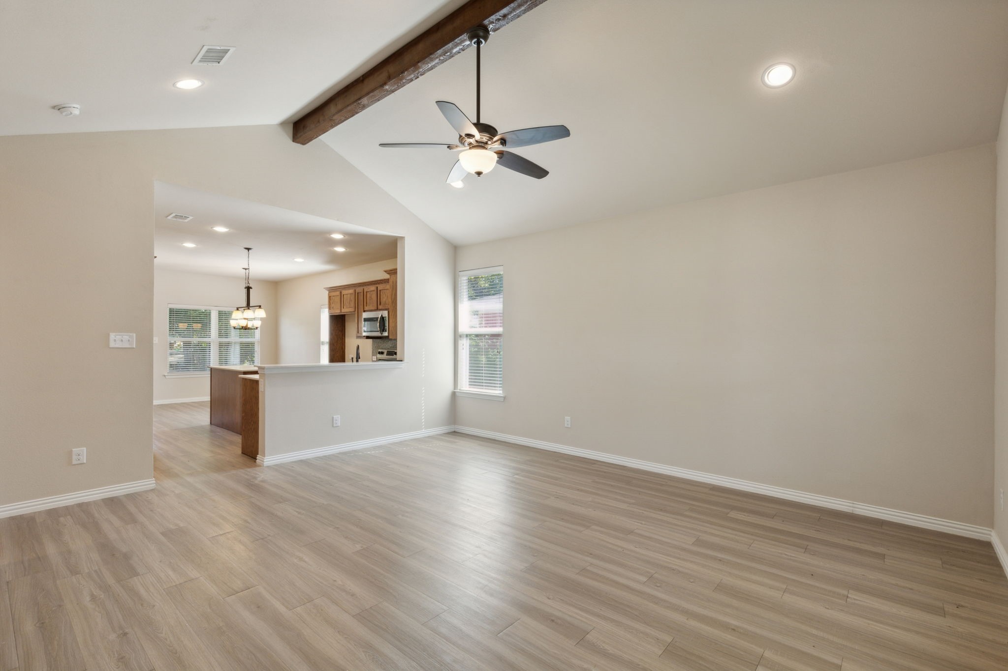 731 W Bond Street Denison TX 75020